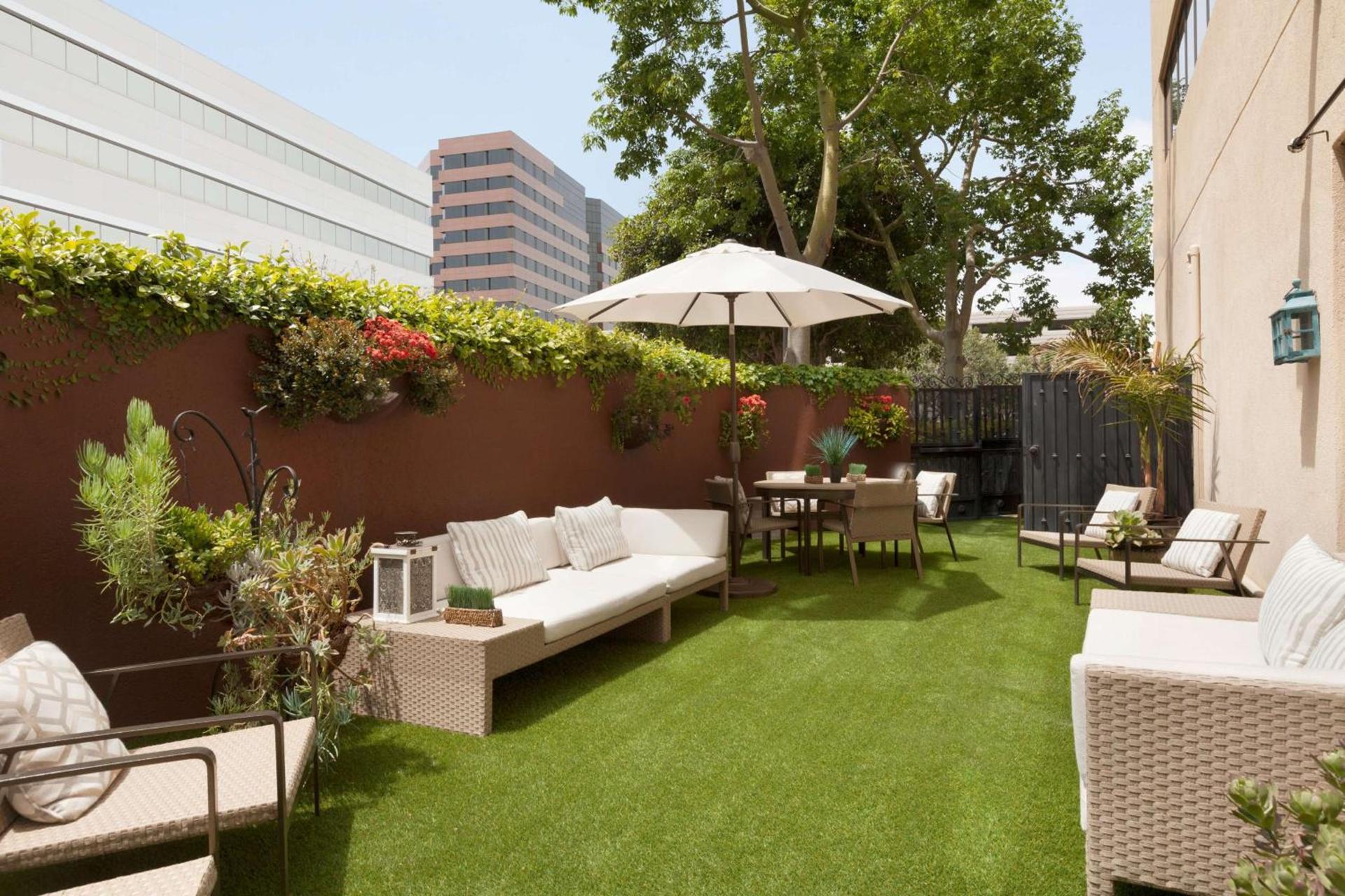 Embassy Suites by Hilton Irvine Orange County Airport photo 3