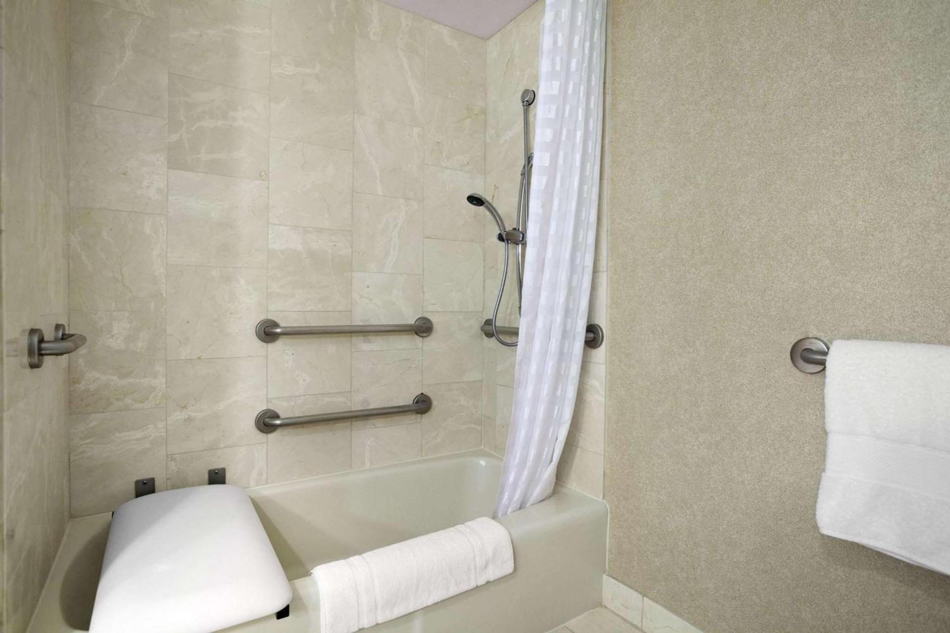 Embassy Suites by Hilton Irvine Orange County Airport photo 32