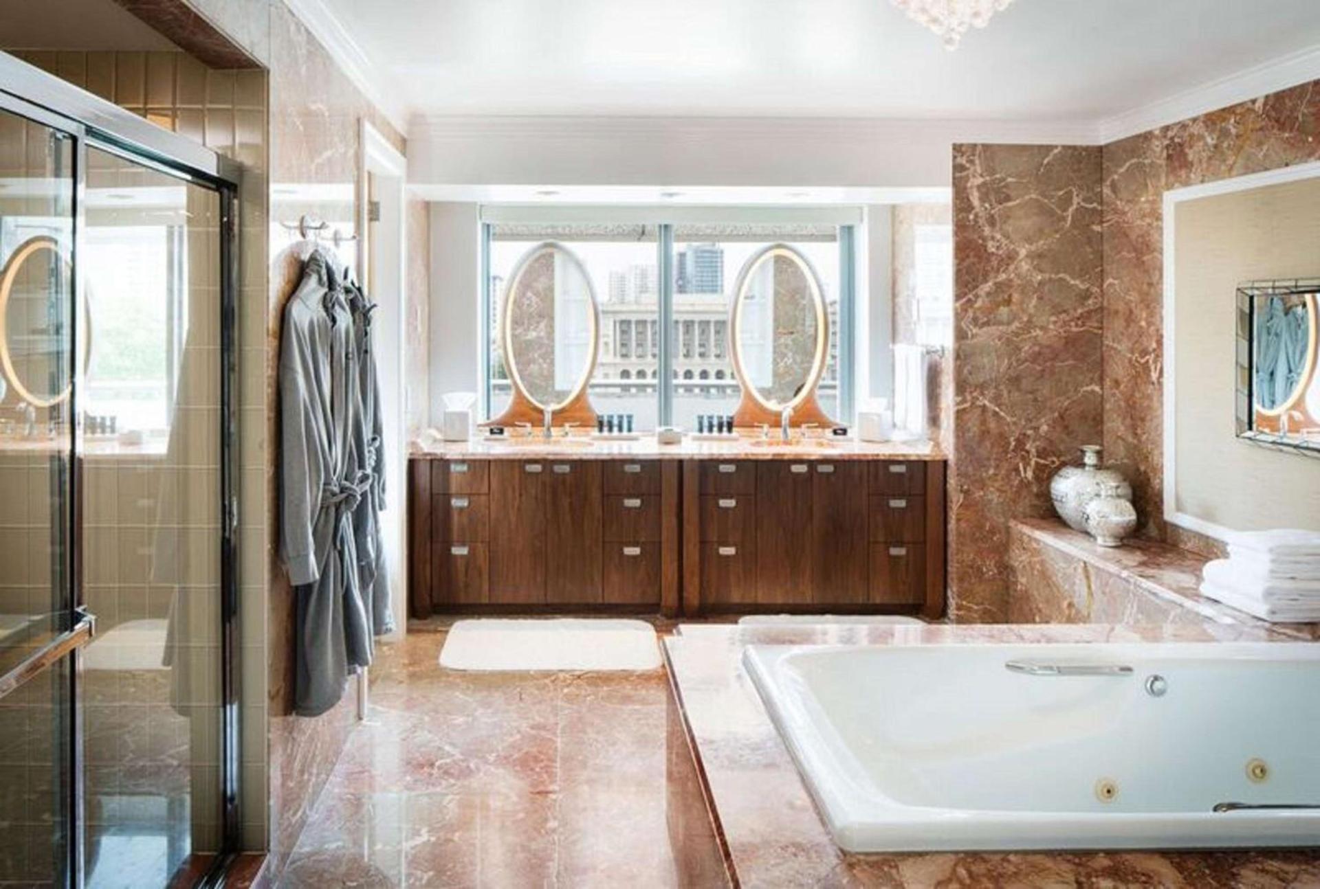 The Logan Philadelphia, Curio Collection by Hilton photo 44