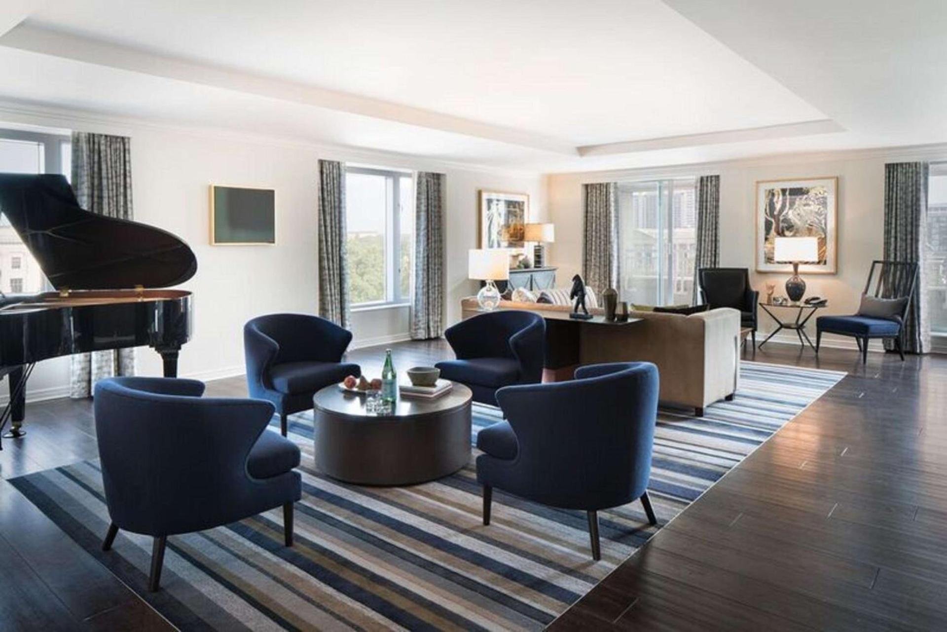 The Logan Philadelphia, Curio Collection by Hilton photo 71