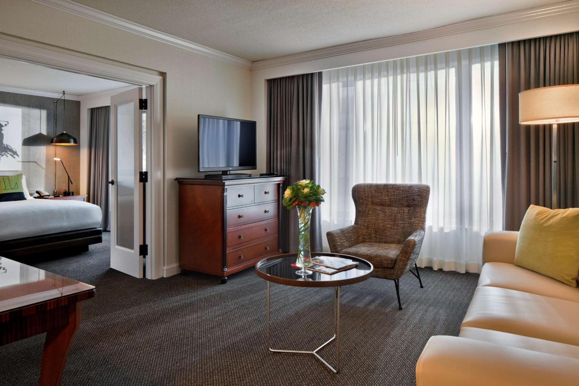 The Logan Philadelphia, Curio Collection by Hilton photo 85