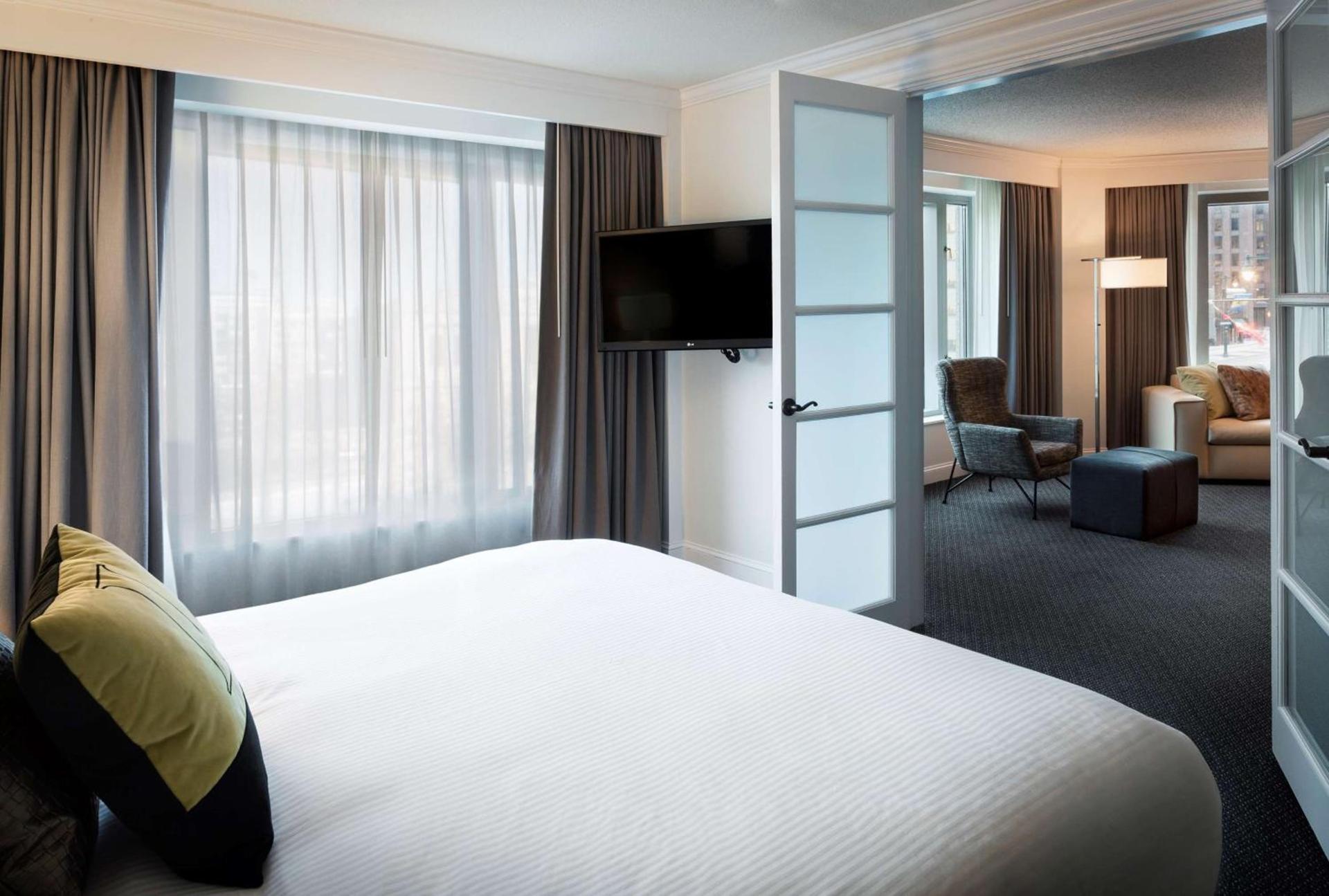 The Logan Philadelphia, Curio Collection by Hilton photo 87