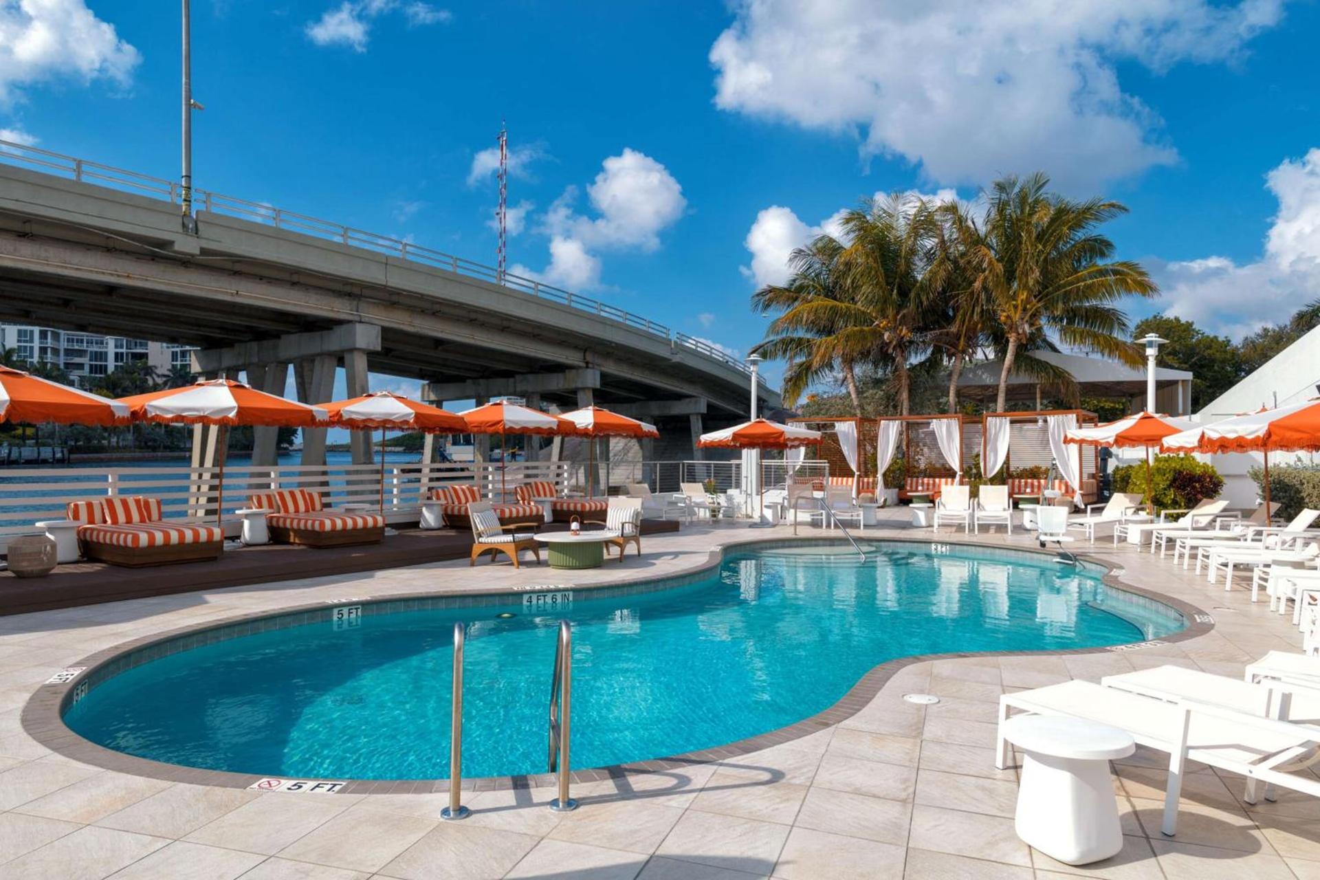 Waterstone Resort & Marina Boca Raton, Curio Collection by Hilton photo 6