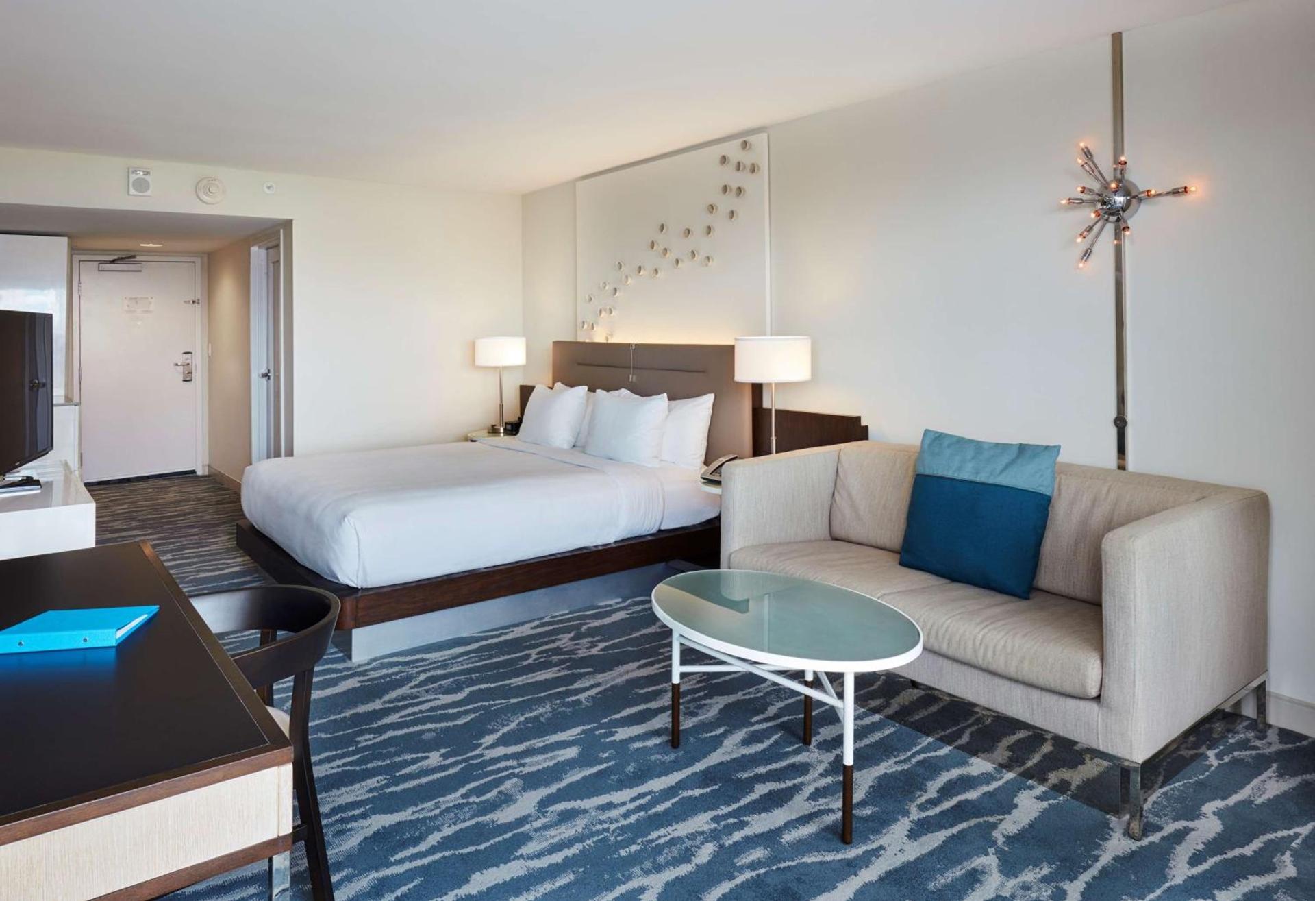Waterstone Resort & Marina Boca Raton, Curio Collection by Hilton photo 18