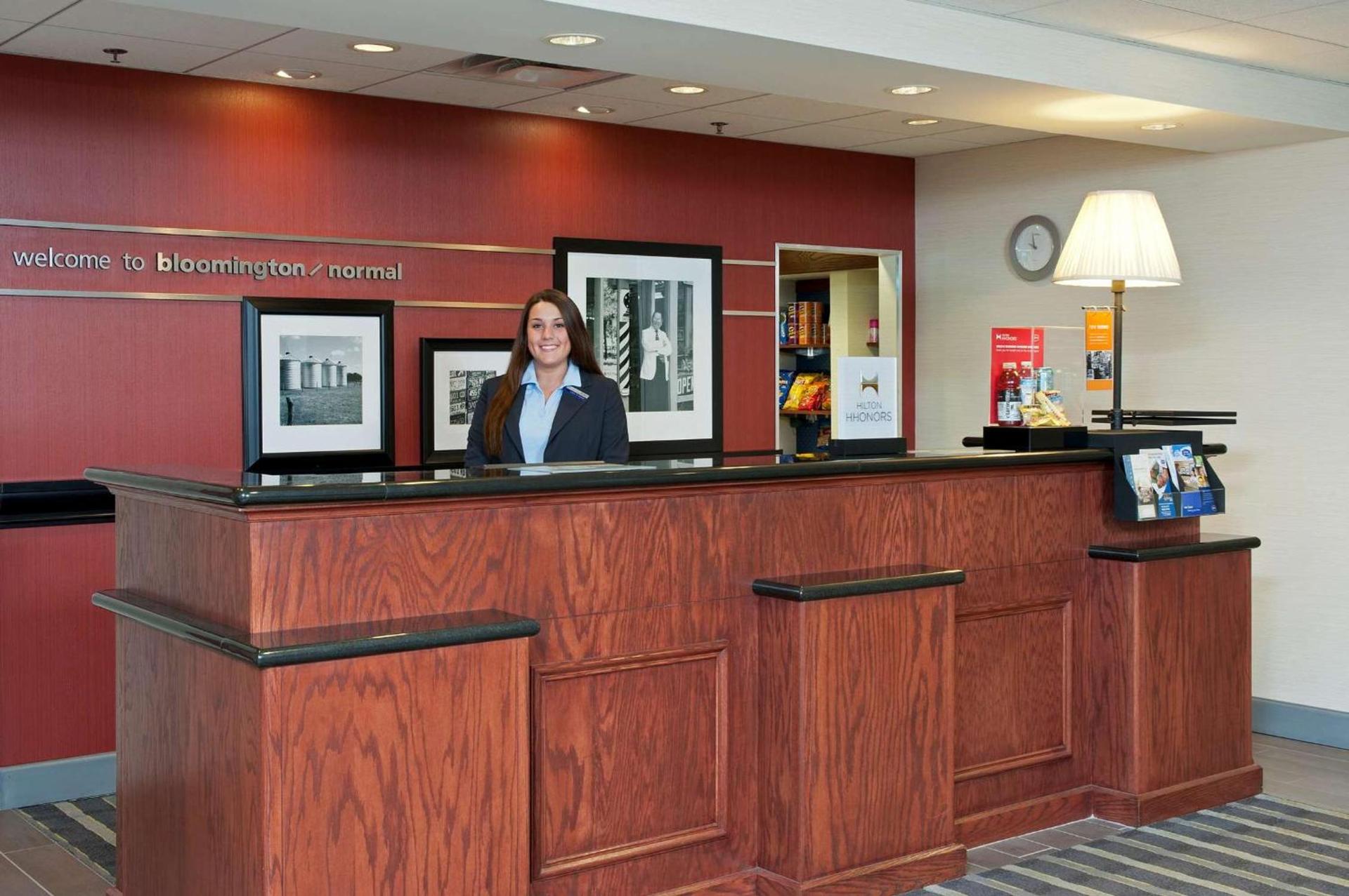 Hampton Inn & Suites Bloomington-Normal photo 4