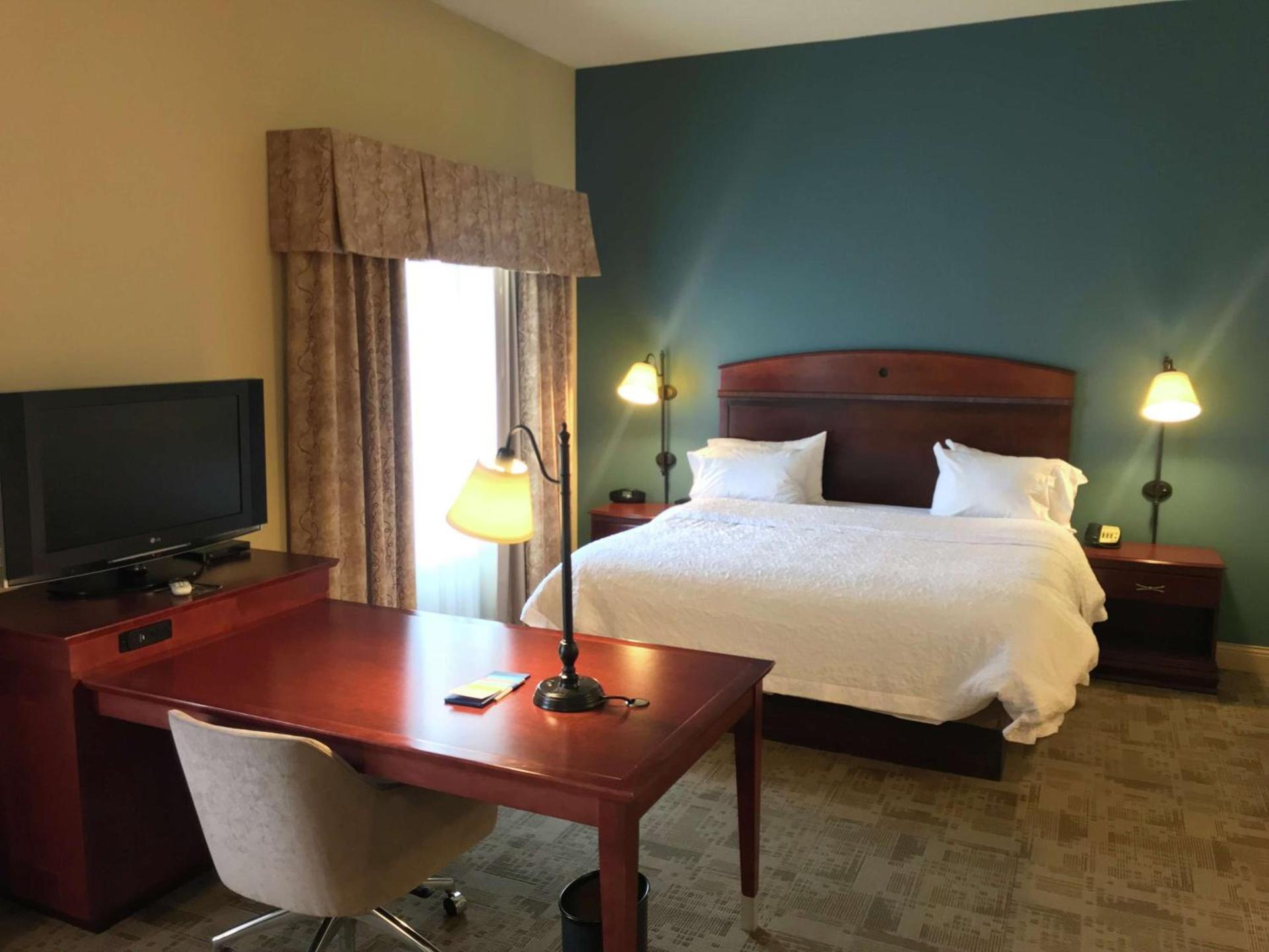 Hampton Inn & Suites Bloomington-Normal photo 14
