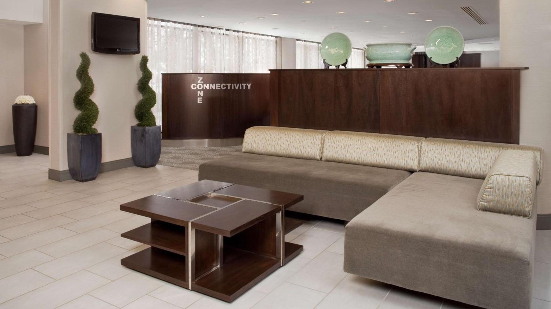 DoubleTree by Hilton Chicago Schaumburg photo 4