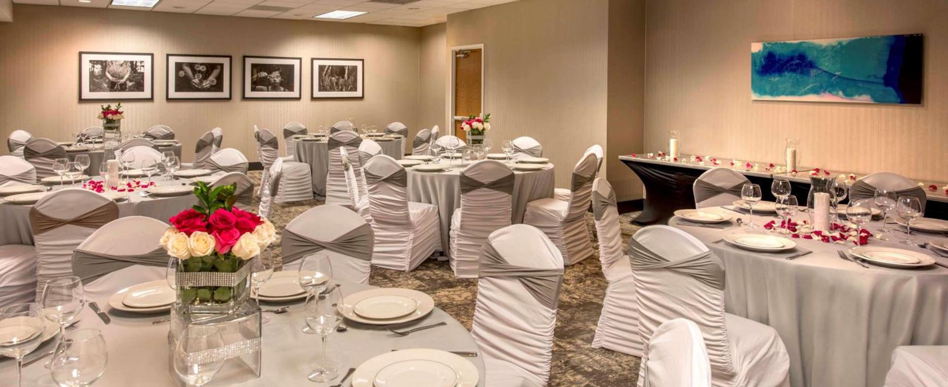 DoubleTree by Hilton Chicago Schaumburg photo 25