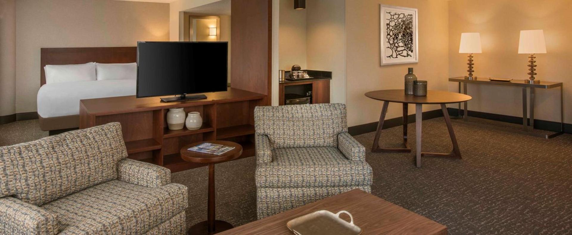 DoubleTree by Hilton Chicago Schaumburg photo 17