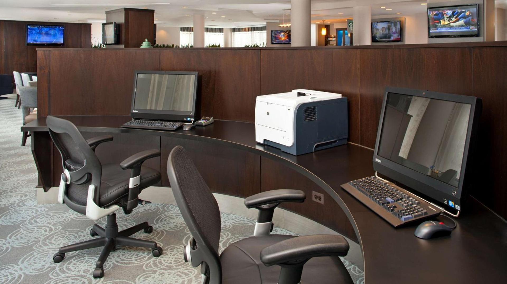 DoubleTree by Hilton Chicago Schaumburg photo 28