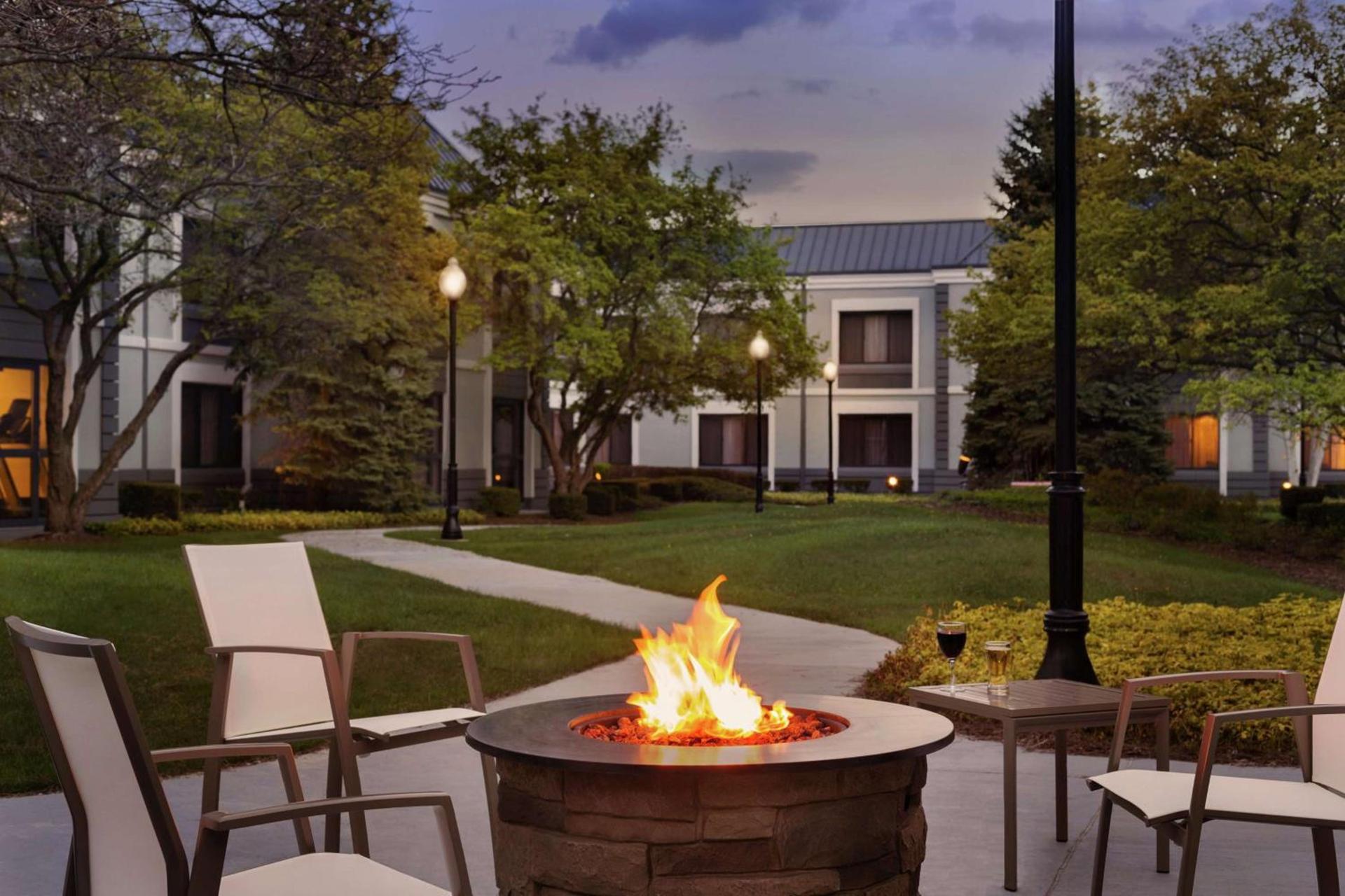 DoubleTree by Hilton Hotel Detroit Novi photo 31