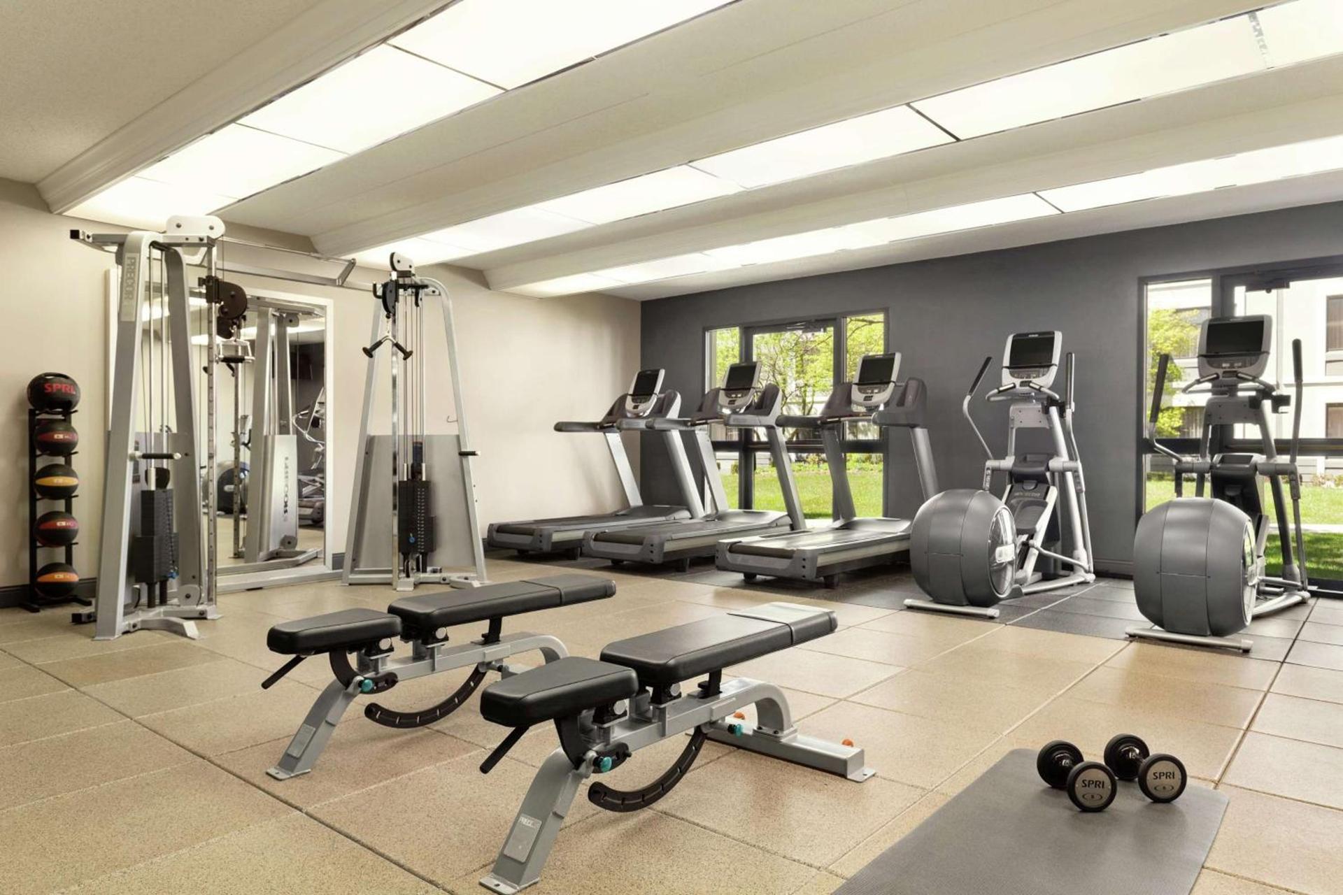 DoubleTree by Hilton Hotel Detroit Novi photo 5