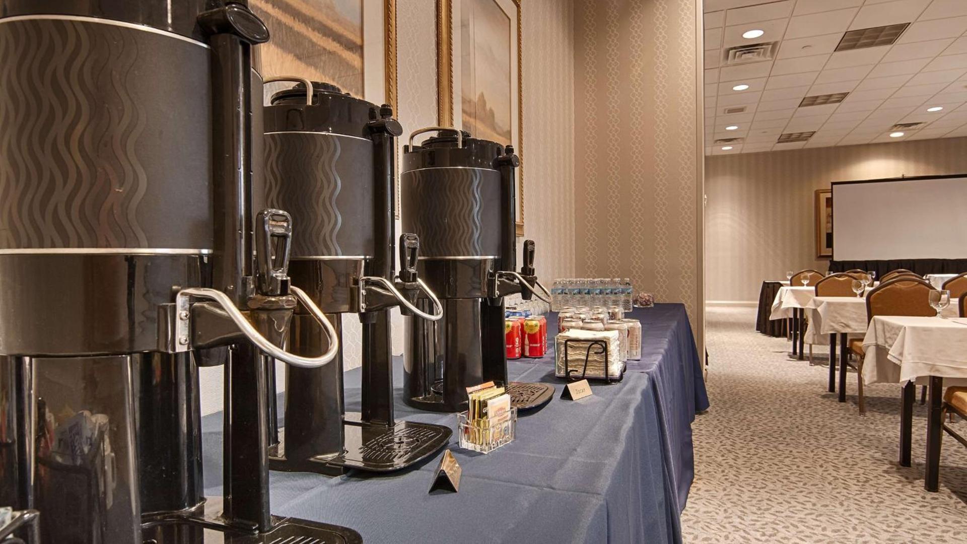 DoubleTree by Hilton Hotel Detroit Novi photo 28