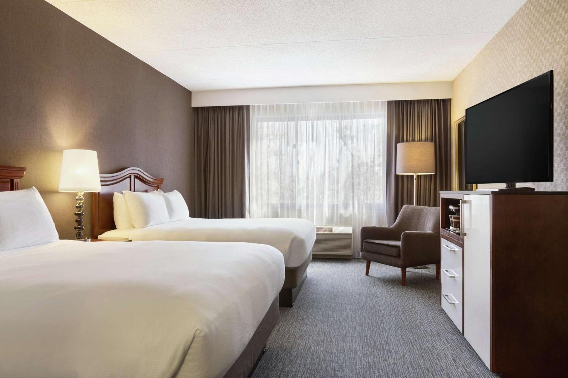 DoubleTree by Hilton Hotel Detroit Novi photo 18