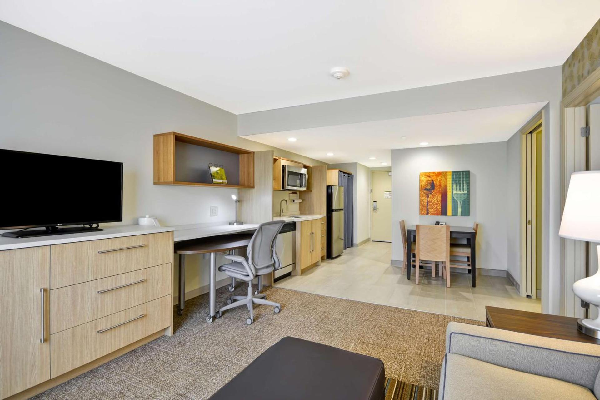 Home2 Suites By Hilton Decatur Ingalls Harbor photo 29