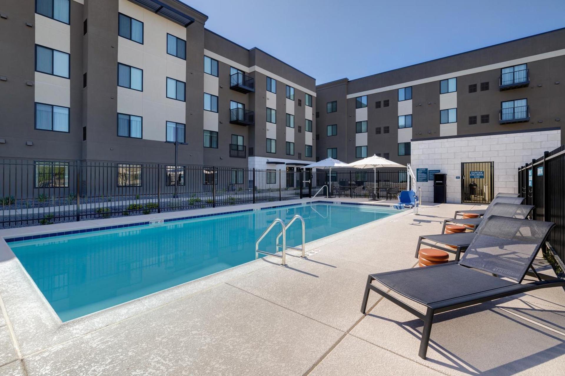 WaterWalk Extended Stay by Wyndham Tucson photo 22
