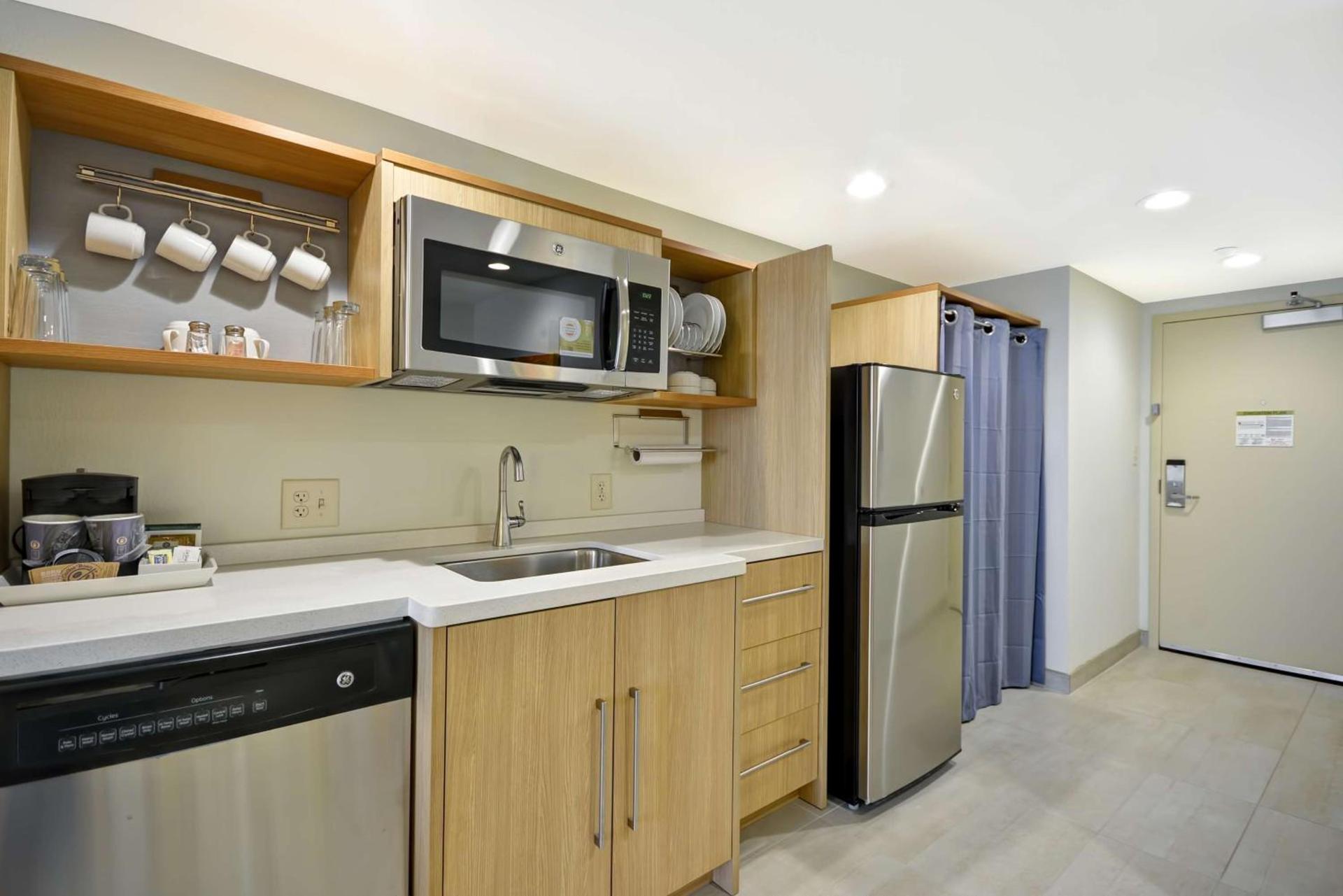 Home2 Suites By Hilton Decatur Ingalls Harbor photo 42