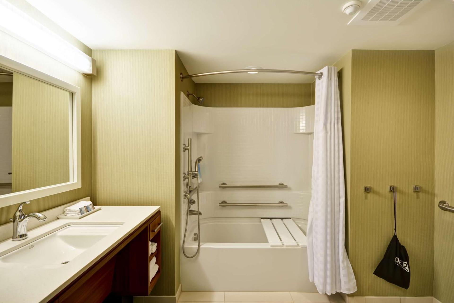 Home2 Suites By Hilton Decatur Ingalls Harbor photo 27
