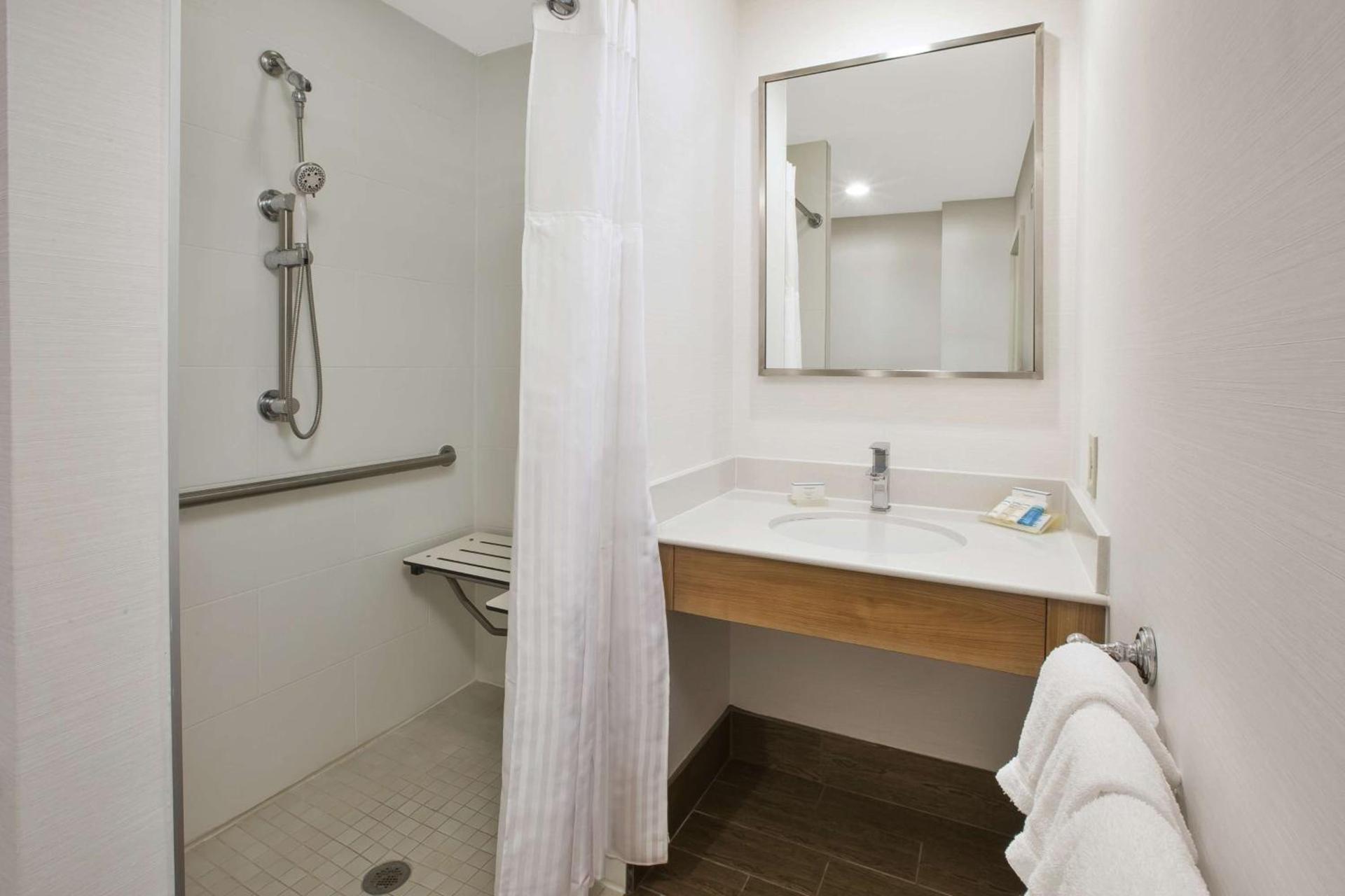 Hilton Garden Inn Wichita photo 21
