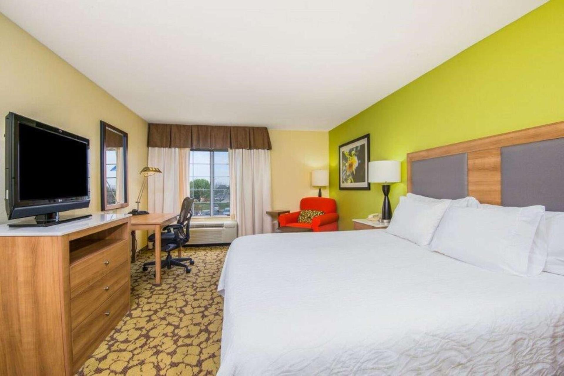 Hilton Garden Inn Wichita photo 32