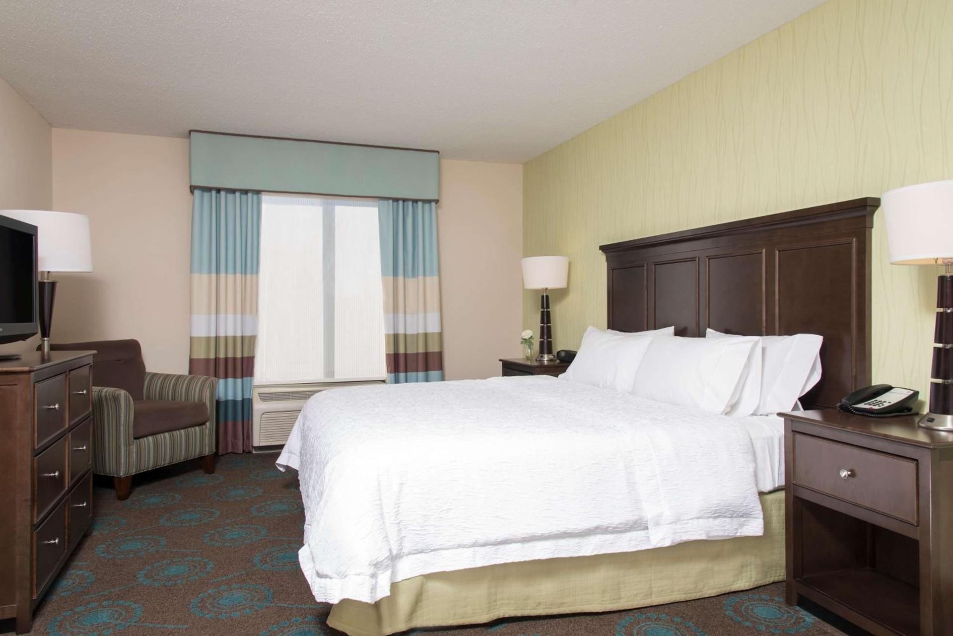 Hampton Inn & Suites Kokomo photo 12