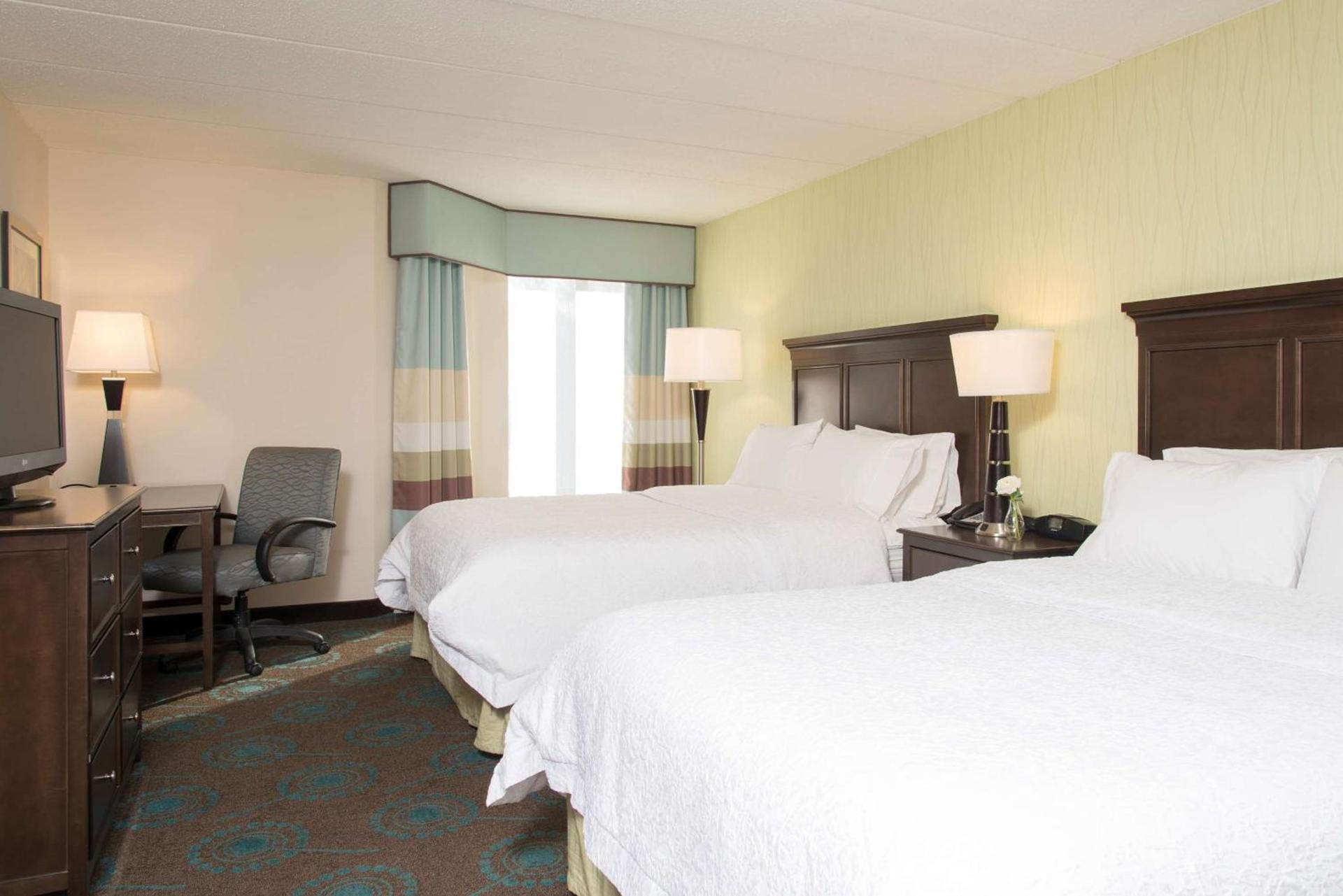 Hampton Inn & Suites Kokomo photo 14