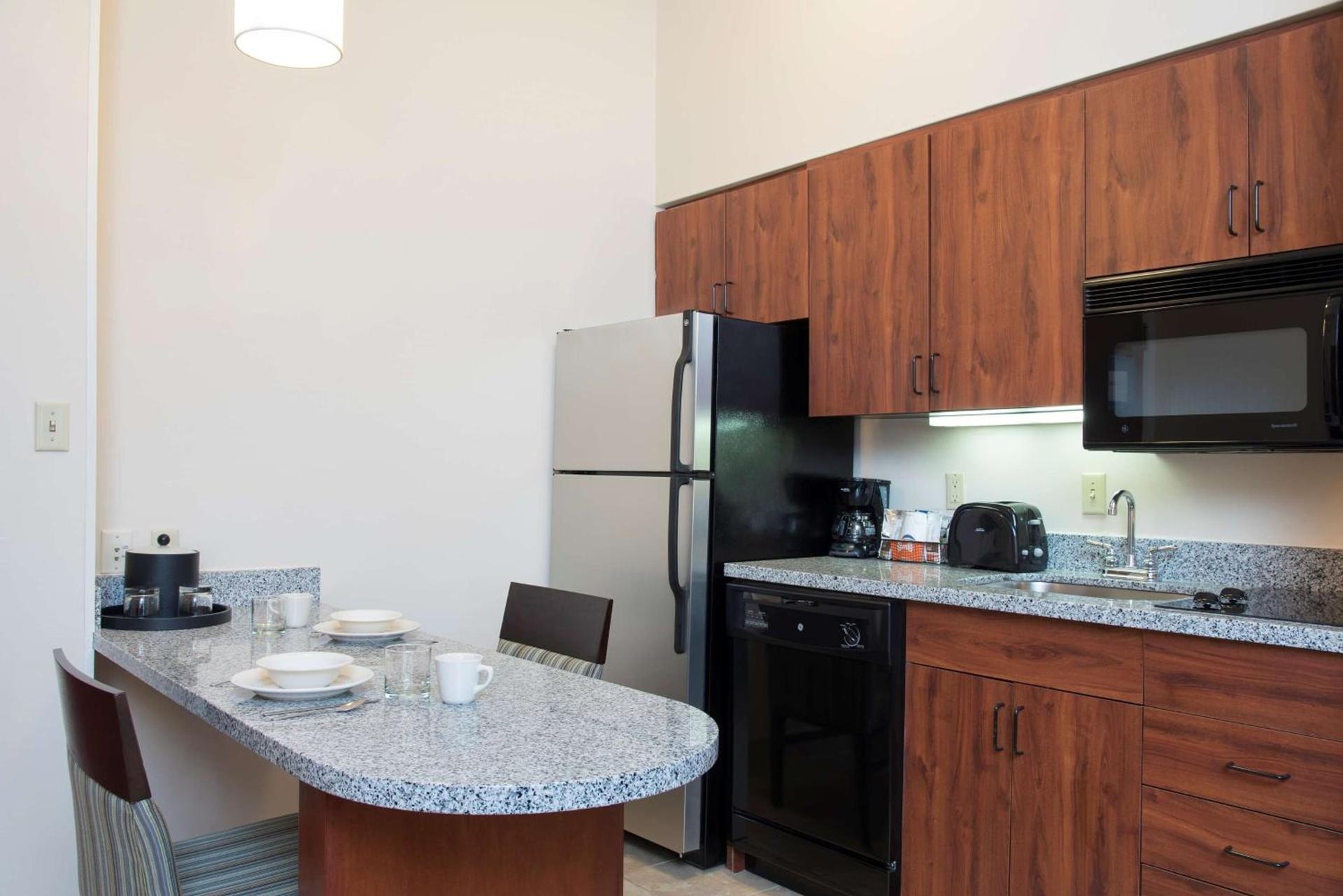 Hampton Inn & Suites Kokomo photo 18
