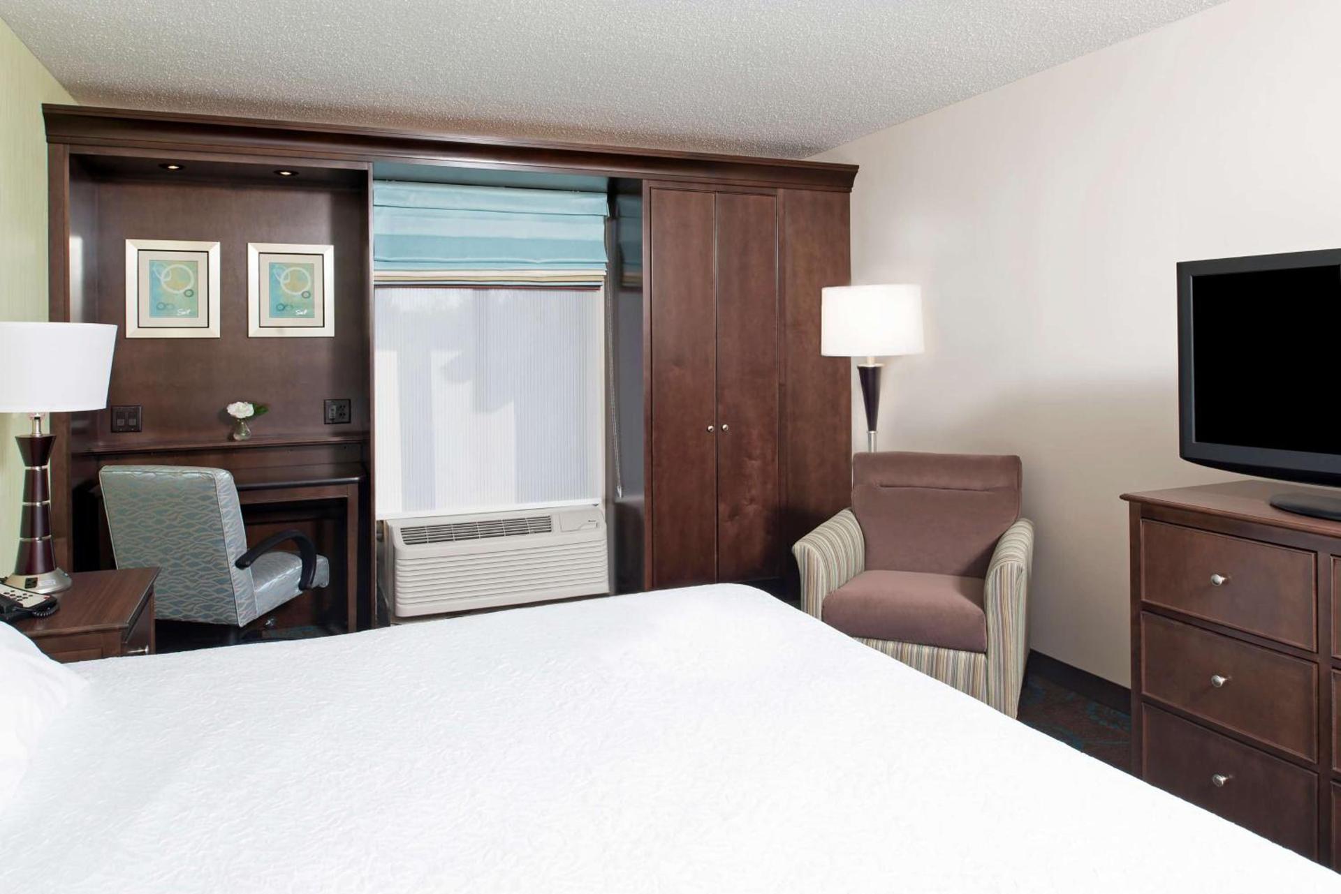 Hampton Inn & Suites Kokomo photo 20