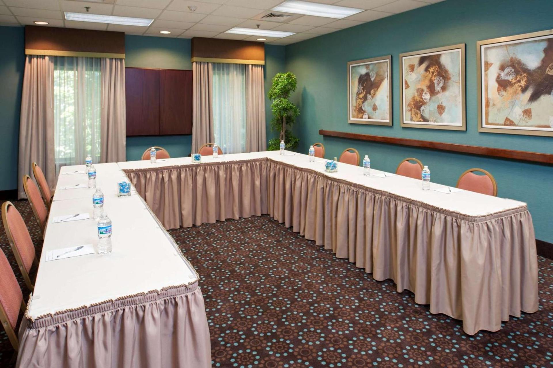 Hampton Inn & Suites Kokomo photo 27