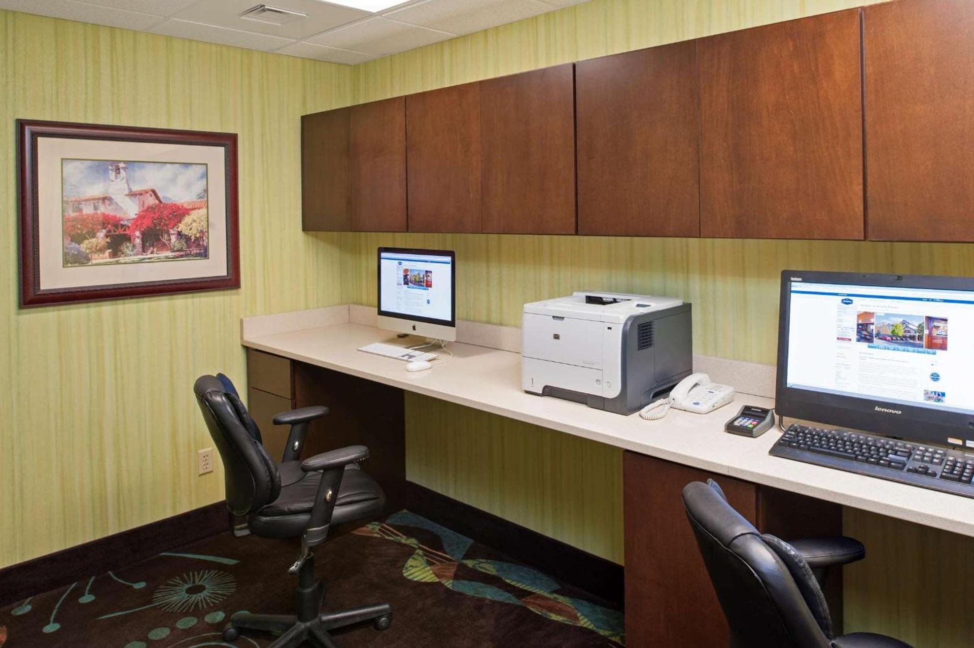 Hampton Inn & Suites Kokomo photo 31