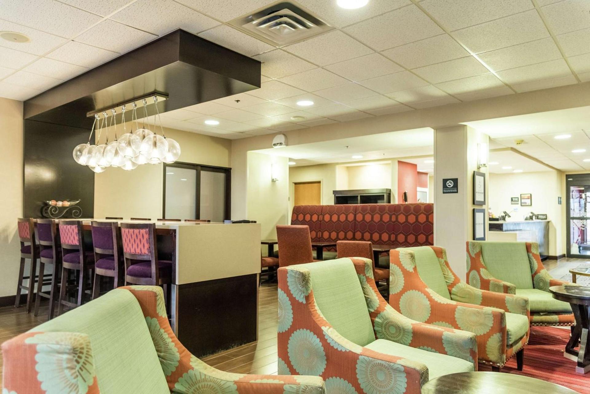 Hampton Inn Muskegon photo 2