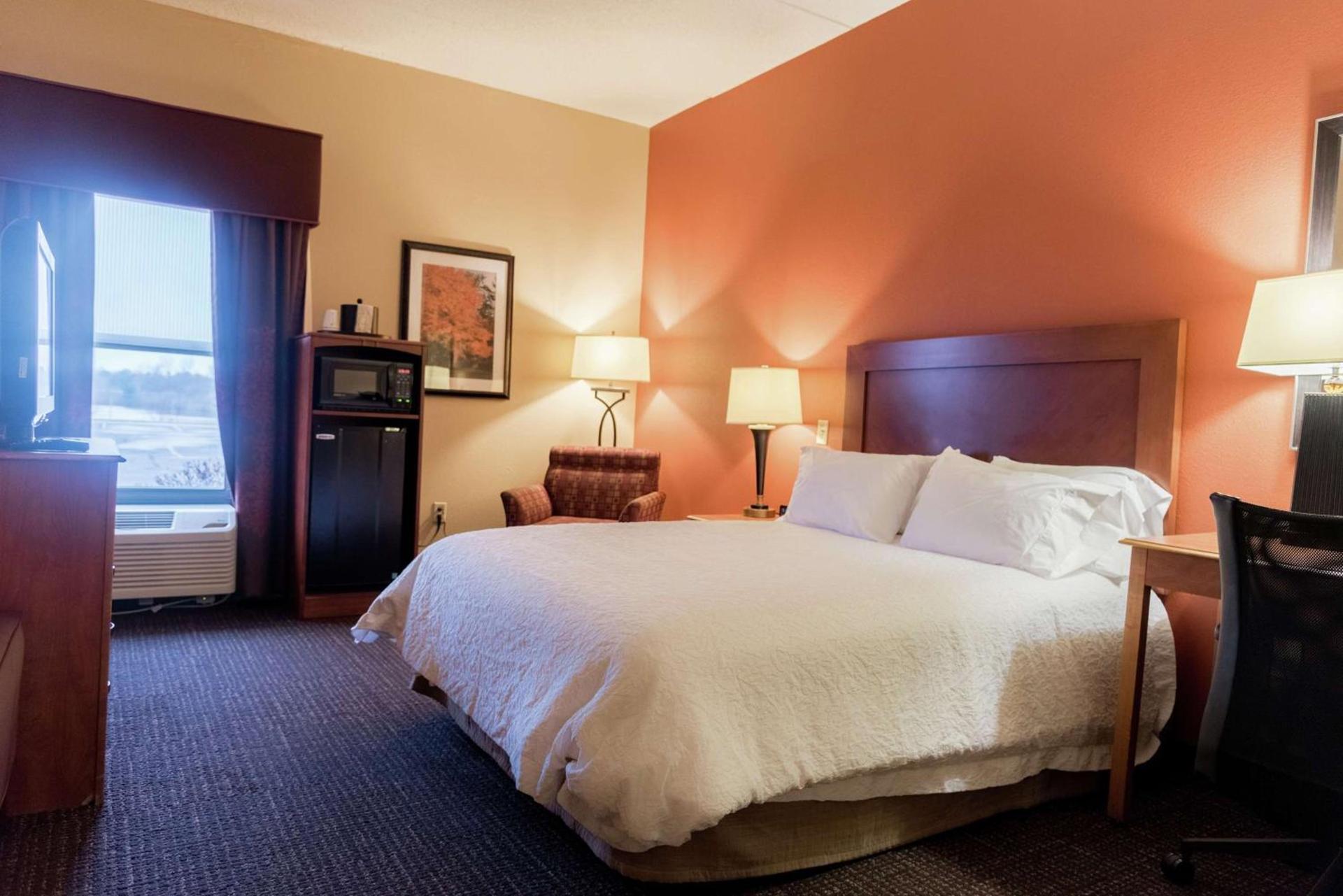 Hampton Inn Muskegon photo 25