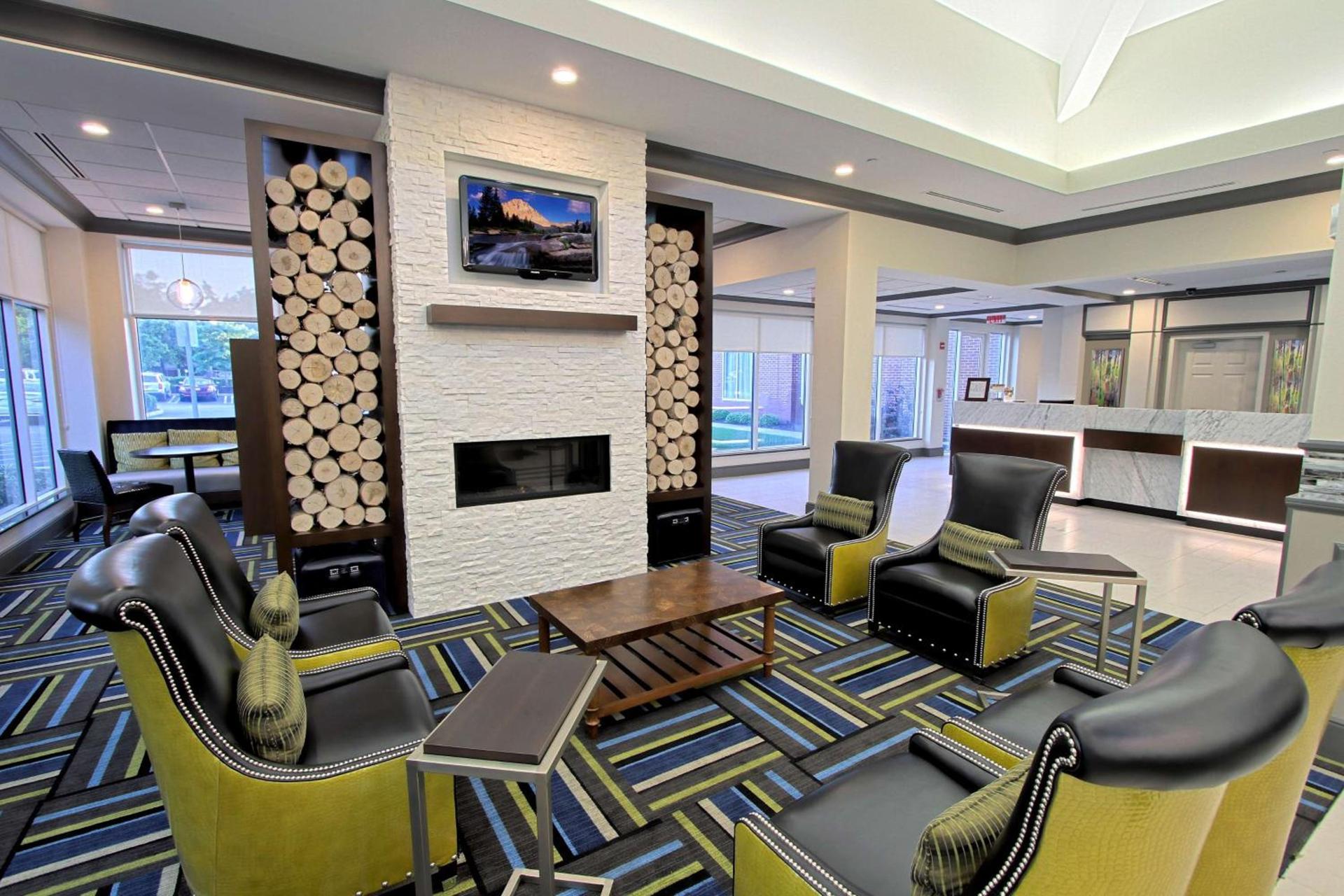Hilton Garden Inn Westbury photo 5