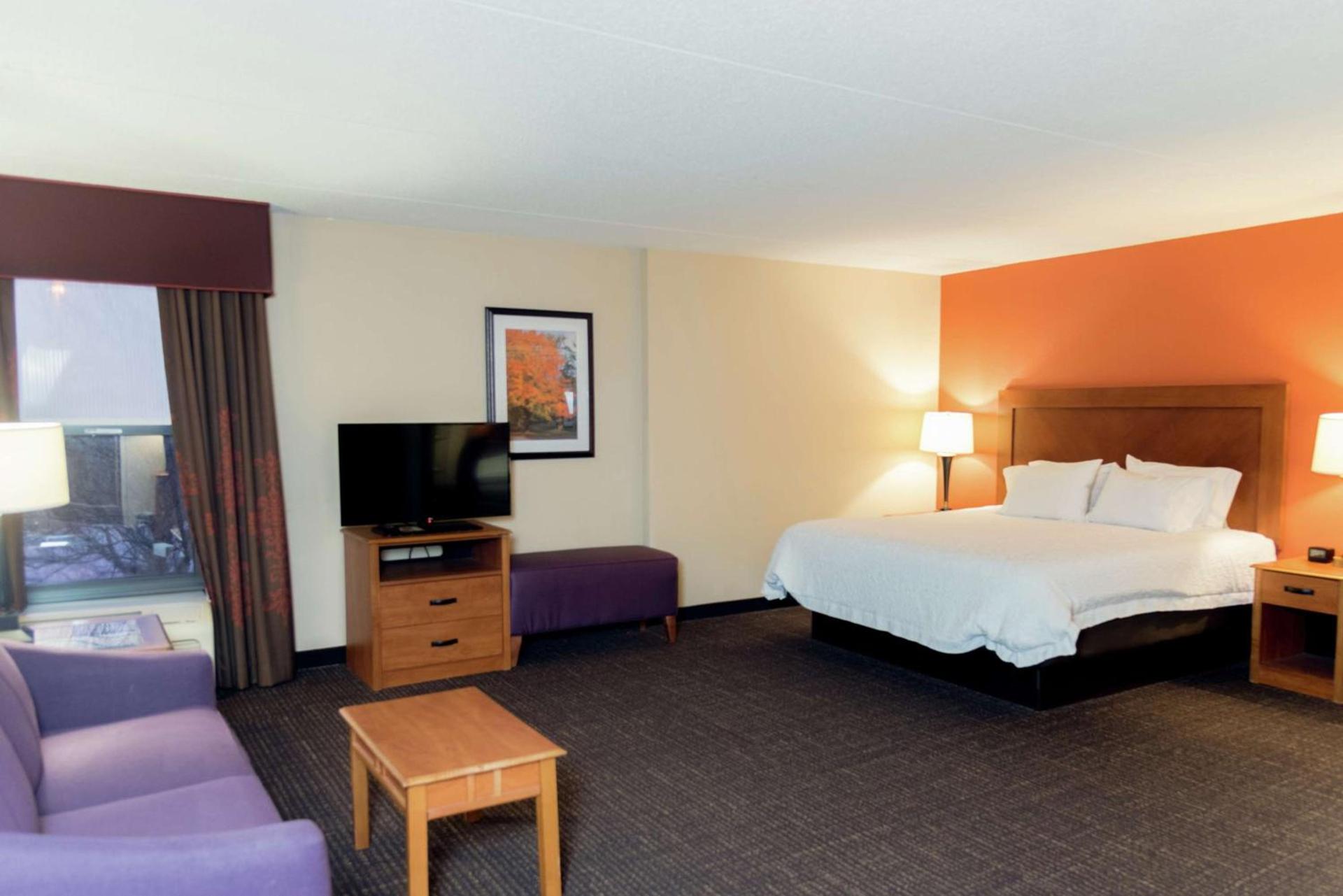 Hampton Inn Muskegon photo 40
