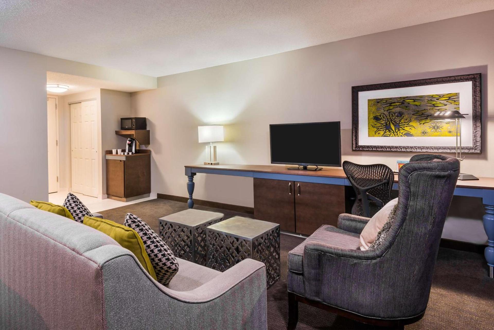 Hilton Garden Inn Westbury photo 22