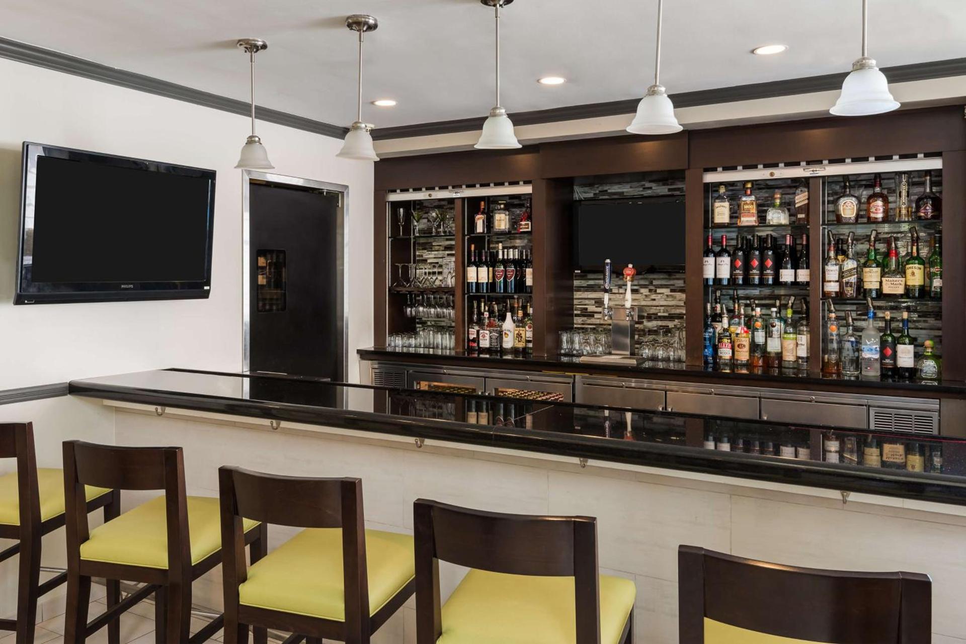 Hilton Garden Inn Westbury photo 27