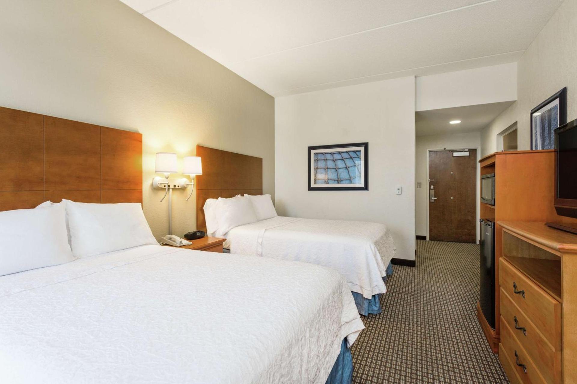 Hampton Inn Morehead City photo 11