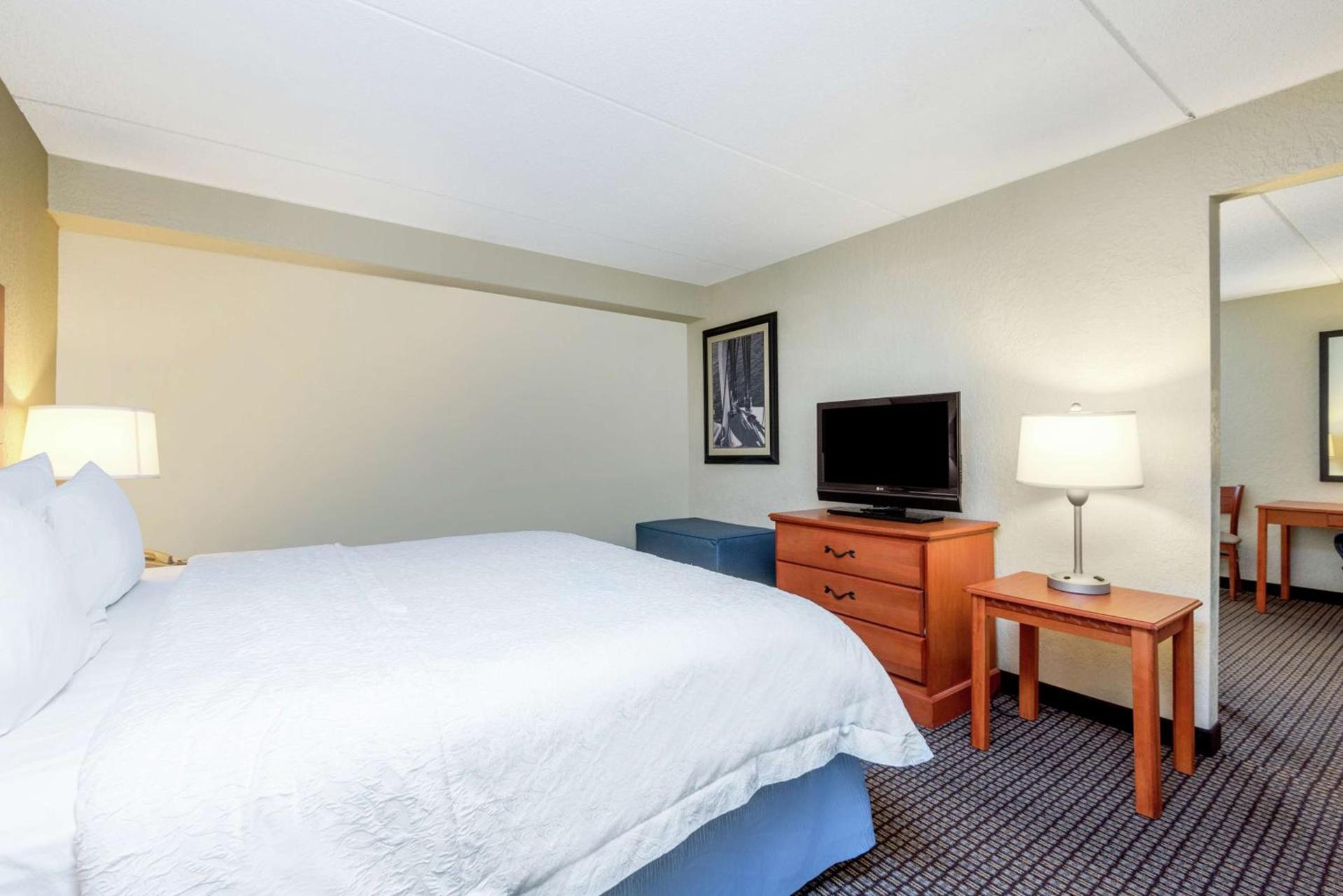 Hampton Inn Morehead City photo 17