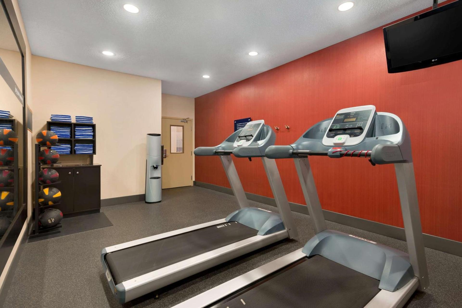 Hampton Inn Minneapolis-Burnsville photo 9