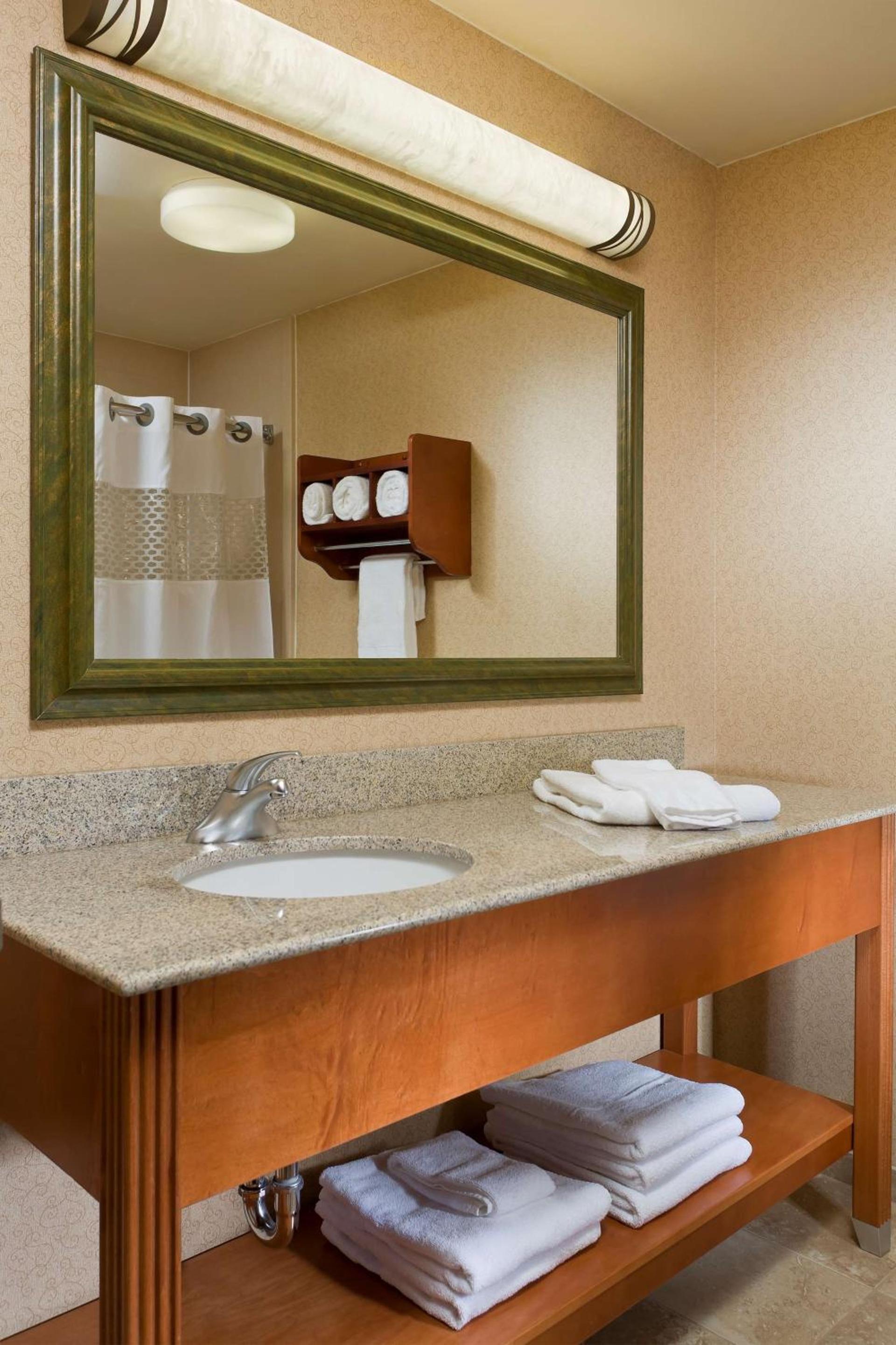 Hampton Inn Minneapolis-Burnsville photo 12