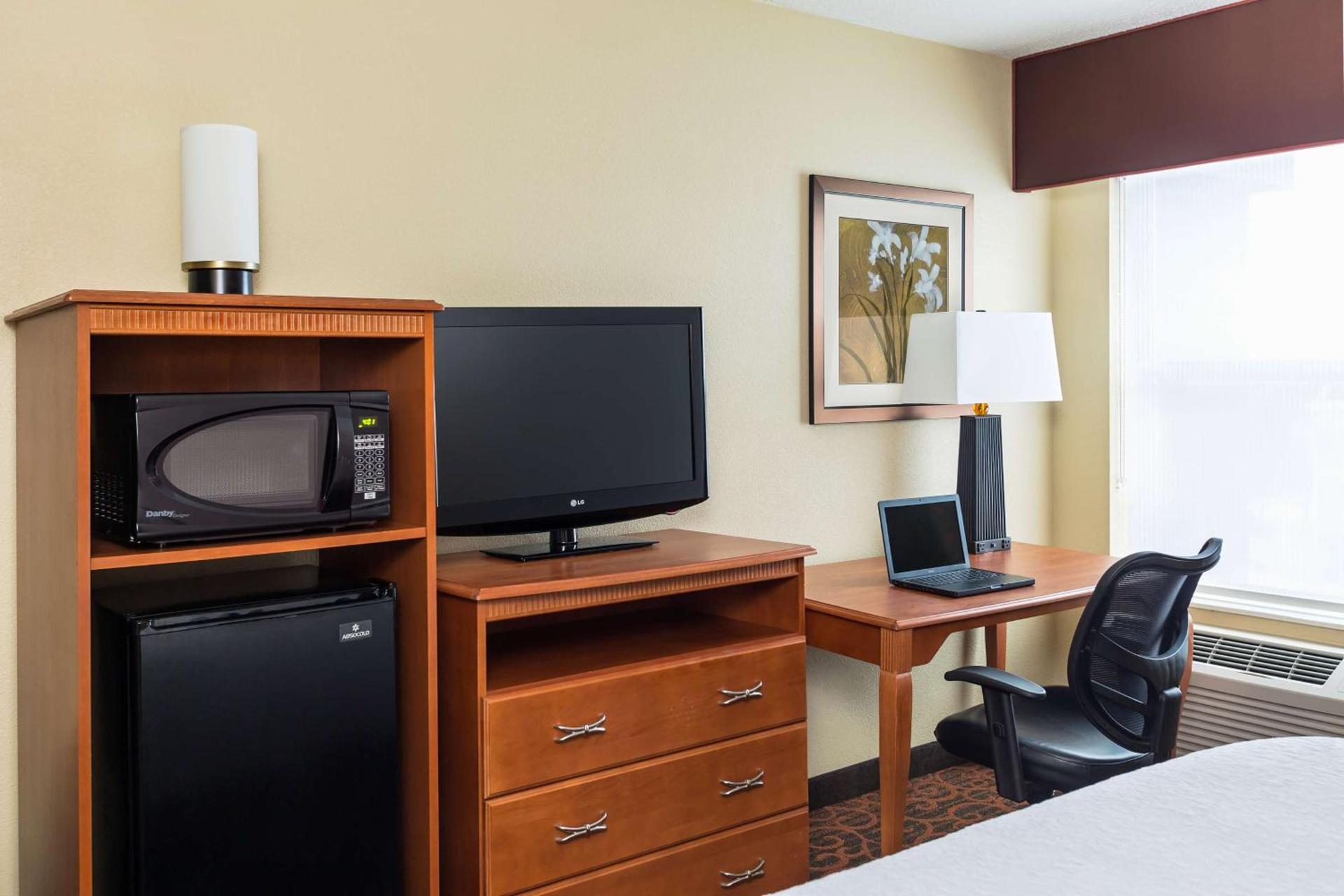 Hampton Inn Minneapolis-Burnsville photo 15