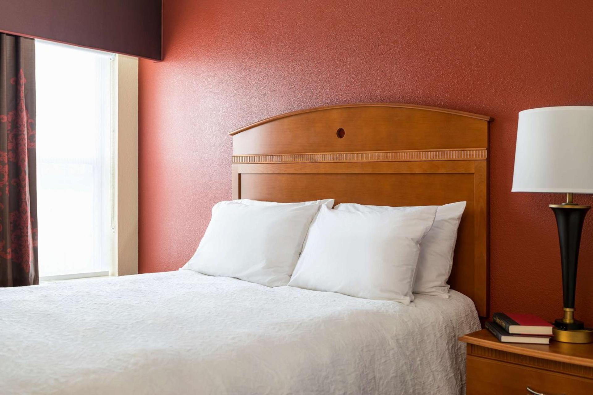 Hampton Inn Minneapolis-Burnsville photo 18