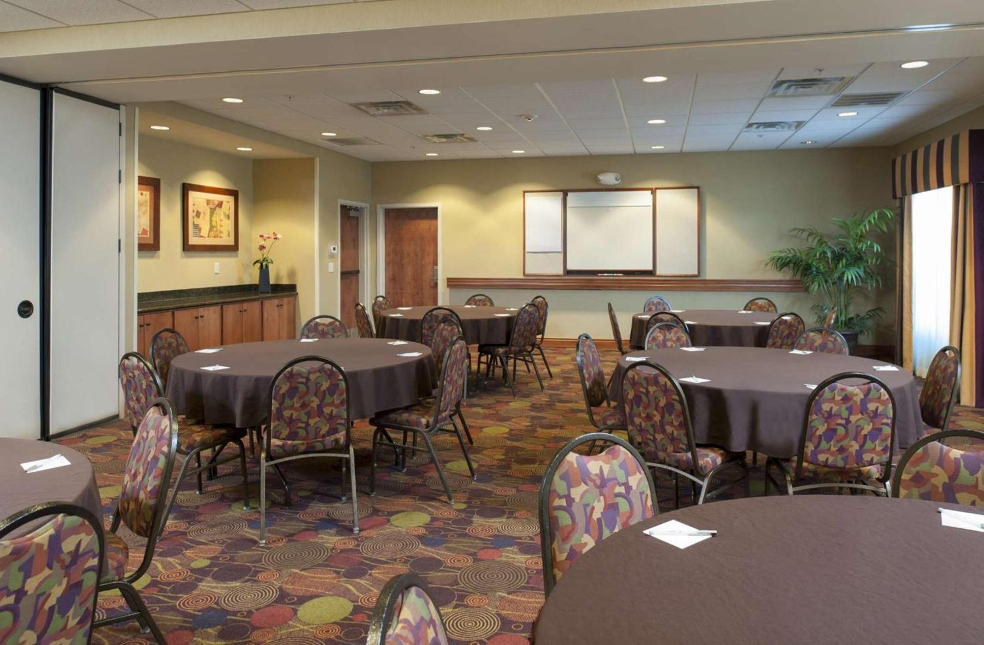 Hampton Inn & Suites Moline-Quad City Int'l Aprt photo 26