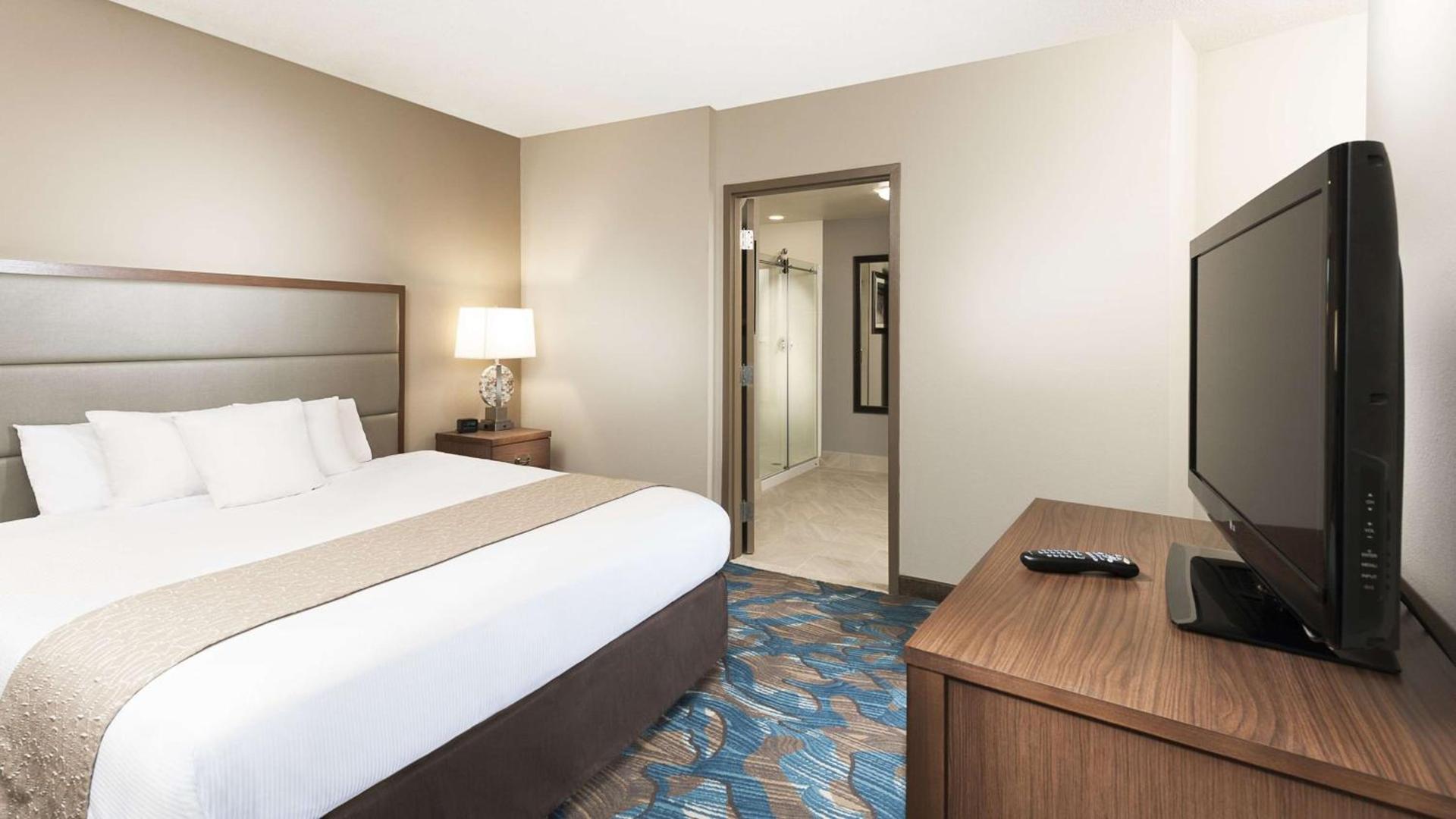 DoubleTree by Hilton Hotel West Palm Beach Airport photo 11