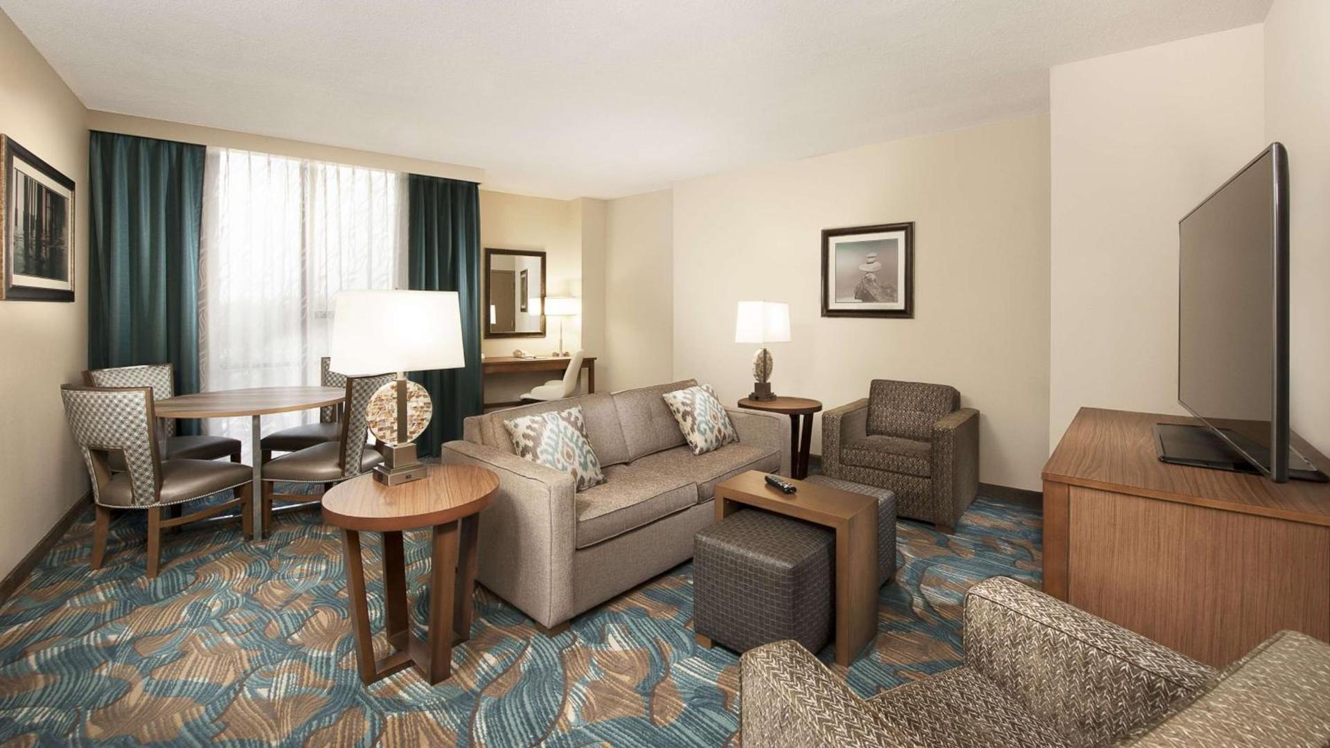 DoubleTree by Hilton Hotel West Palm Beach Airport photo 18