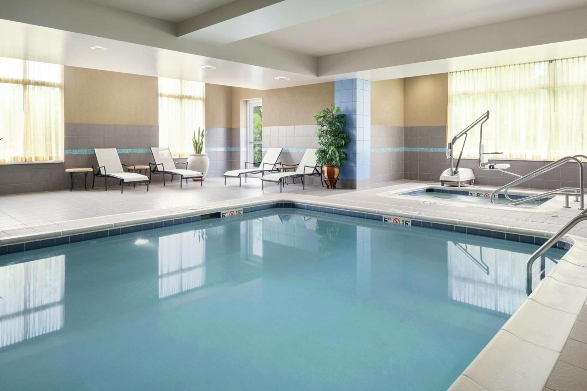 Hilton Garden Inn Toledo / Perrysburg photo 2