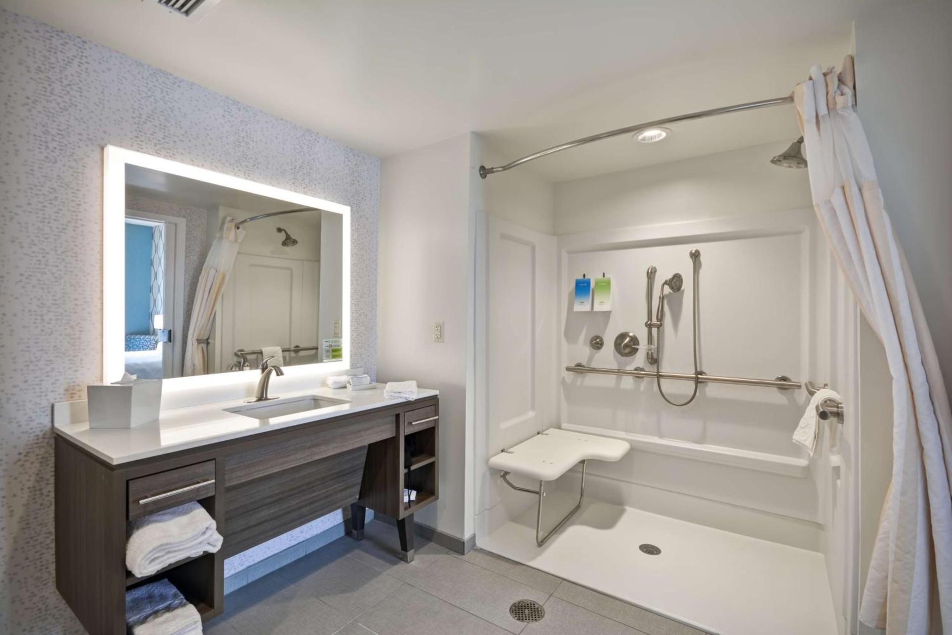 Home2 Suites by Hilton Perrysburg Levis Commons Toledo photo 15