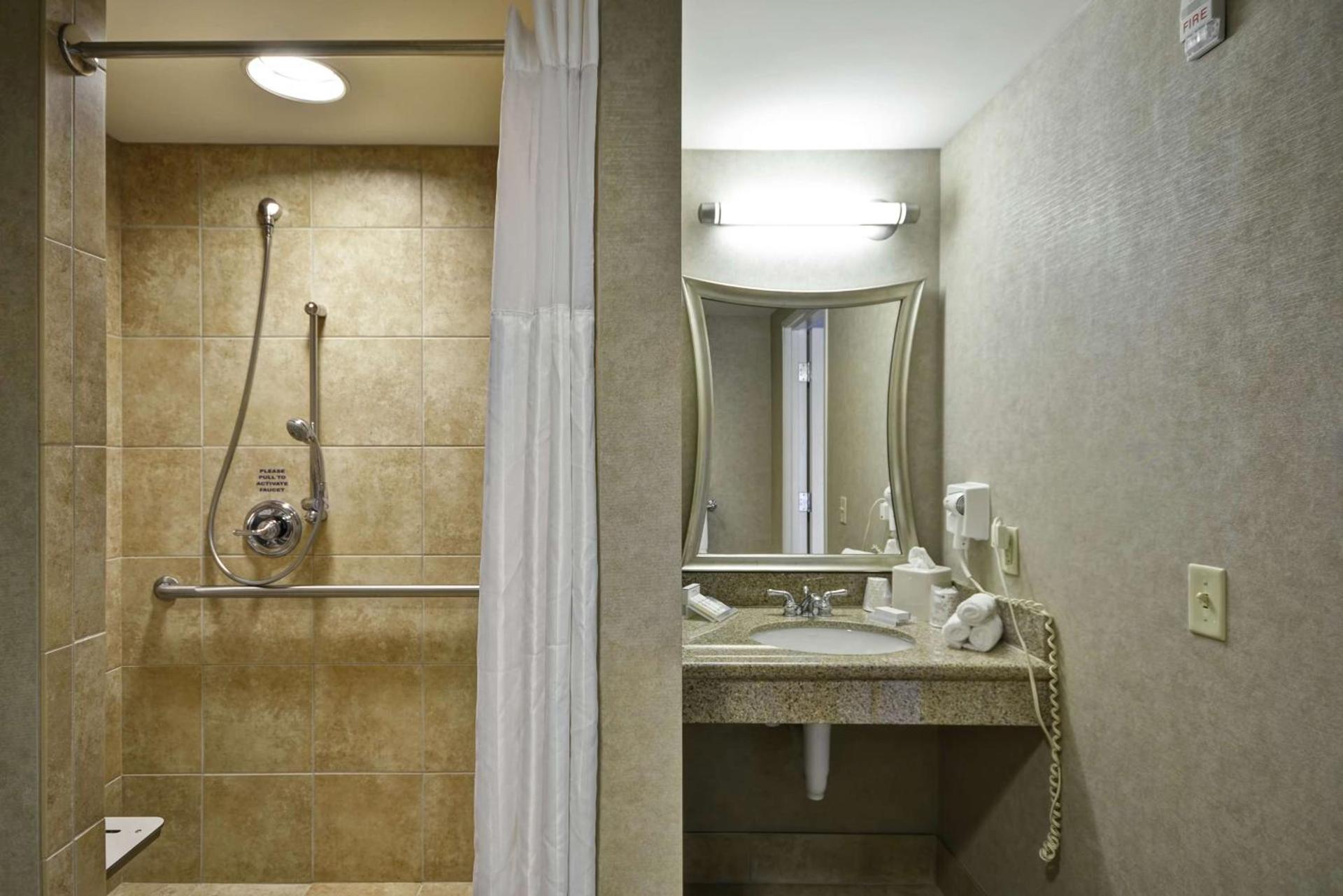 Hilton Garden Inn Toledo / Perrysburg photo 17