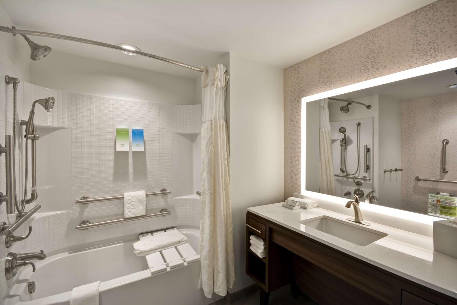 Home2 Suites by Hilton Perrysburg Levis Commons Toledo photo 19