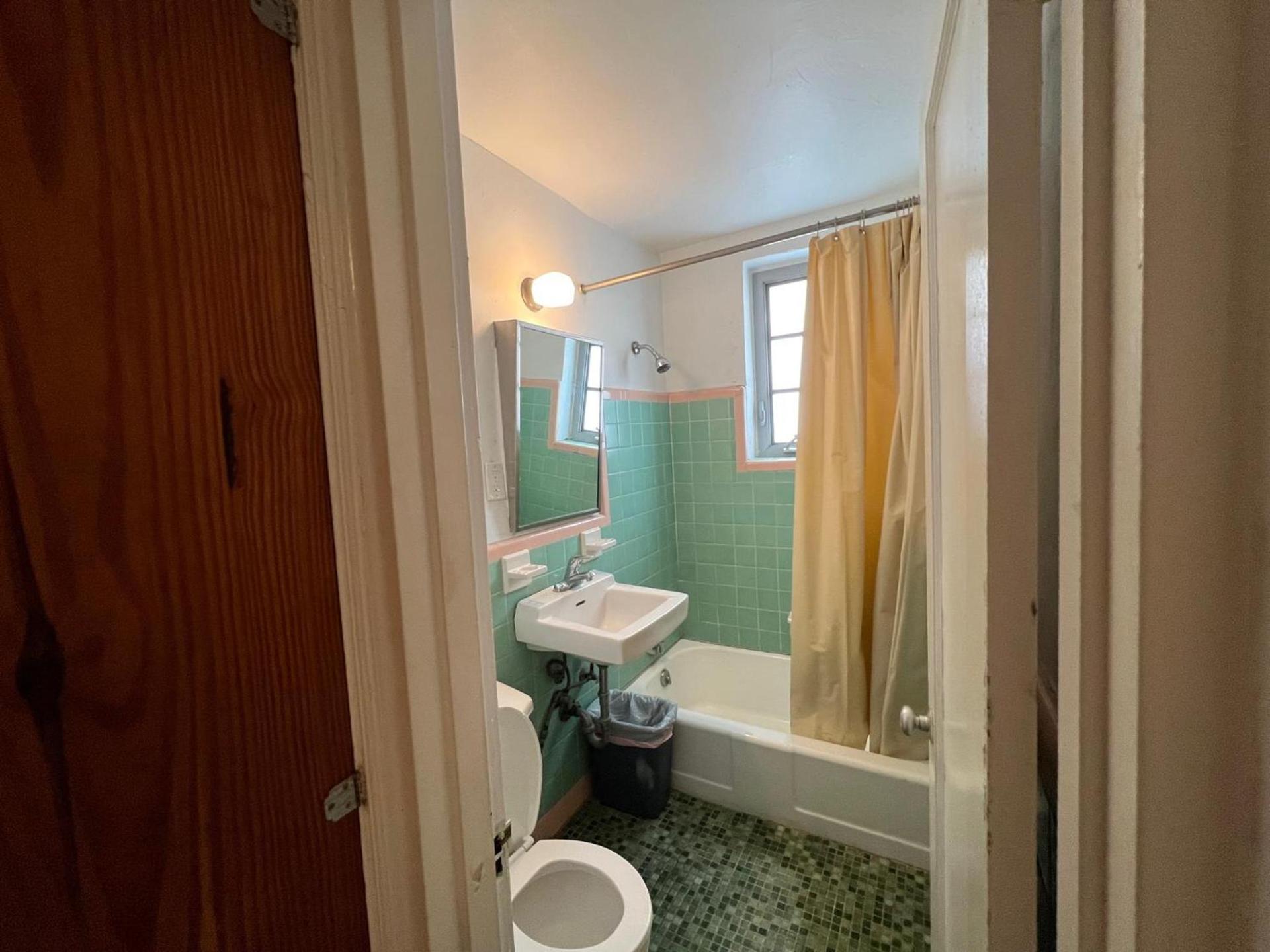 Sherbrooke All Suites Hotel photo 30